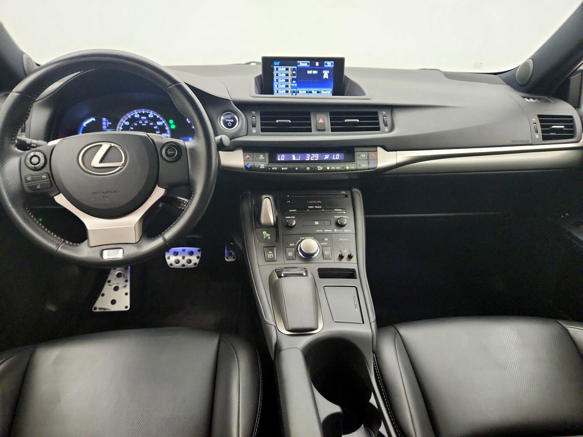 Thumbnail: 2015 Lexus CT - 9