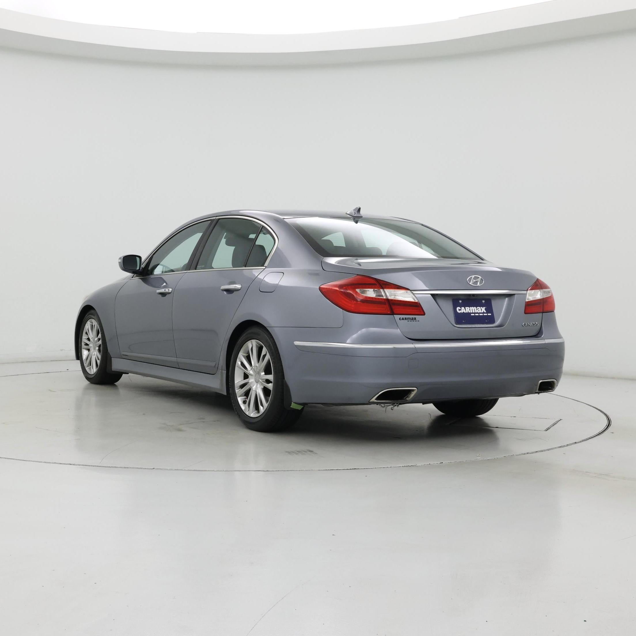 Thumbnail: 2014 Hyundai Genesis - 2