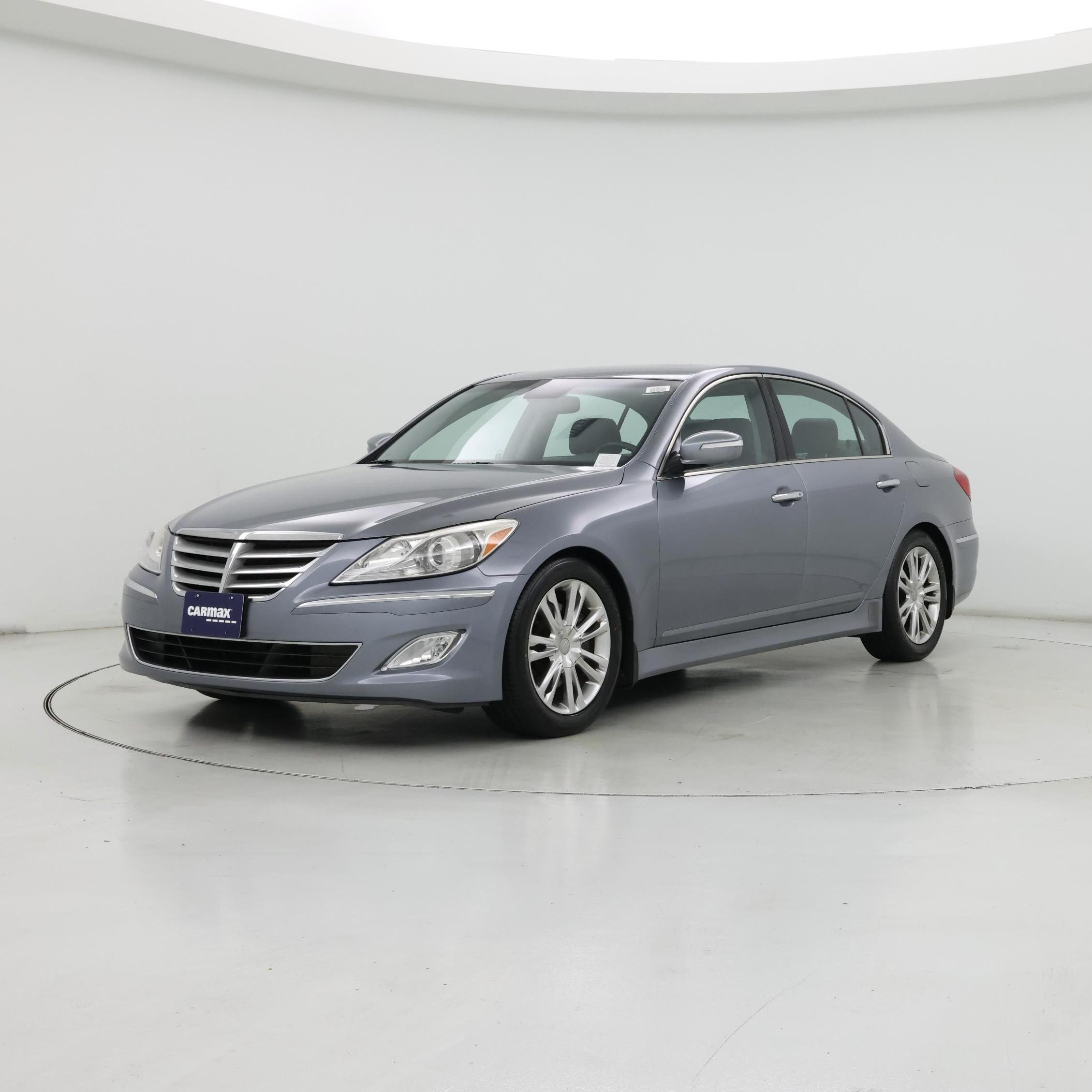 Thumbnail: 2014 Hyundai Genesis - 4