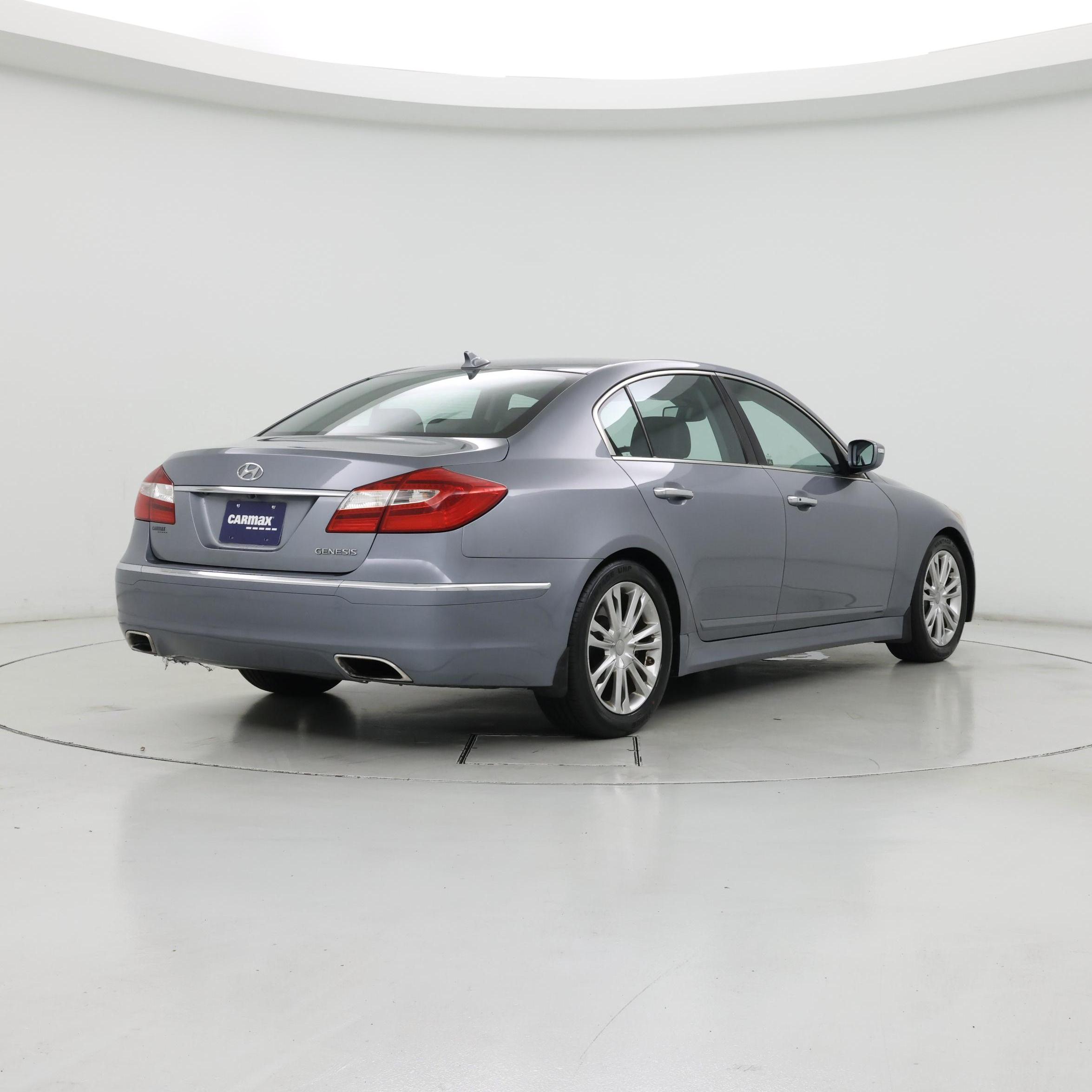 Thumbnail: 2014 Hyundai Genesis - 8