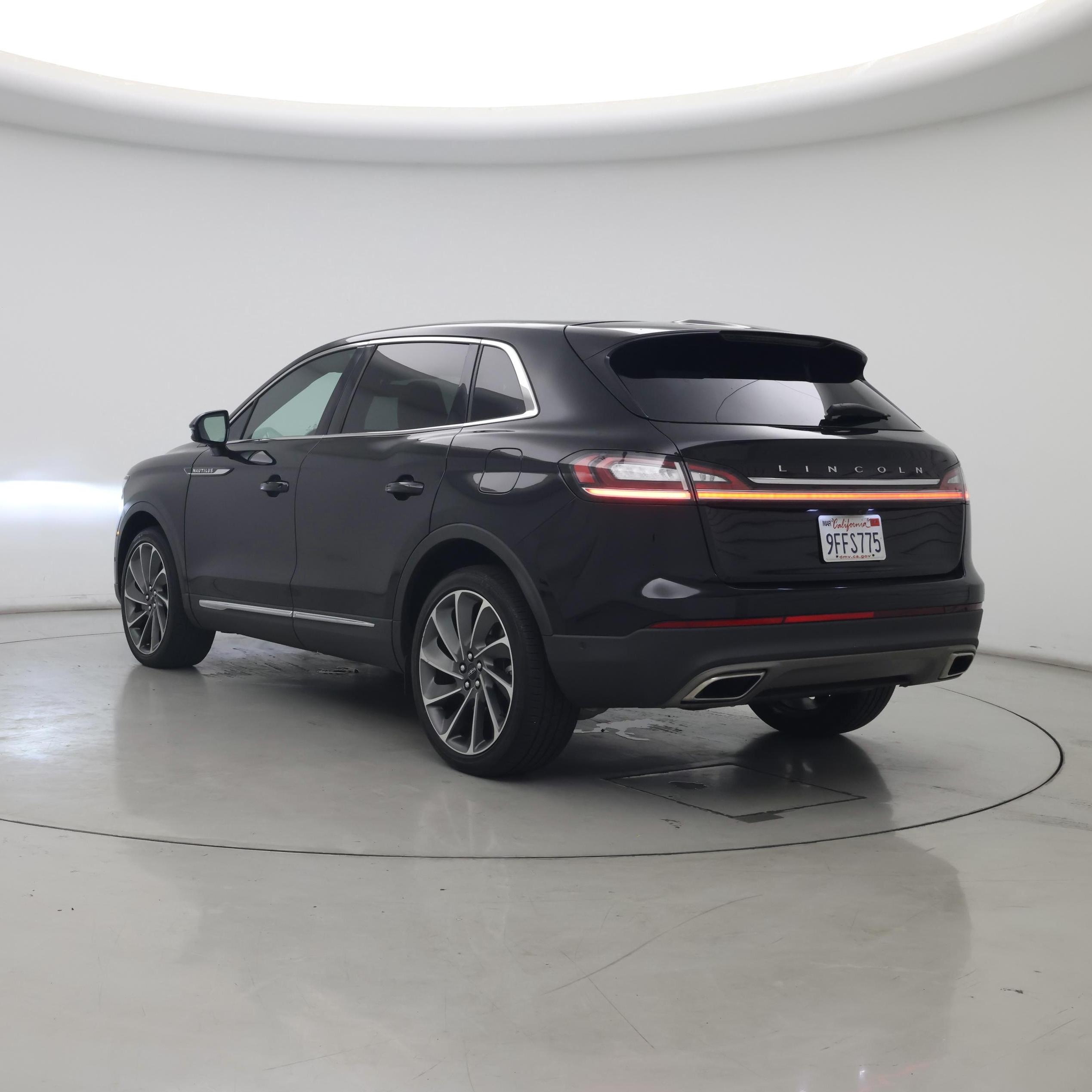 Thumbnail: 2022 Lincoln Nautilus - 2