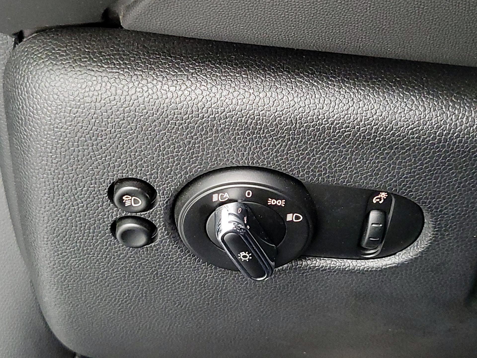 Thumbnail: 2024 MINI Cooper - 13