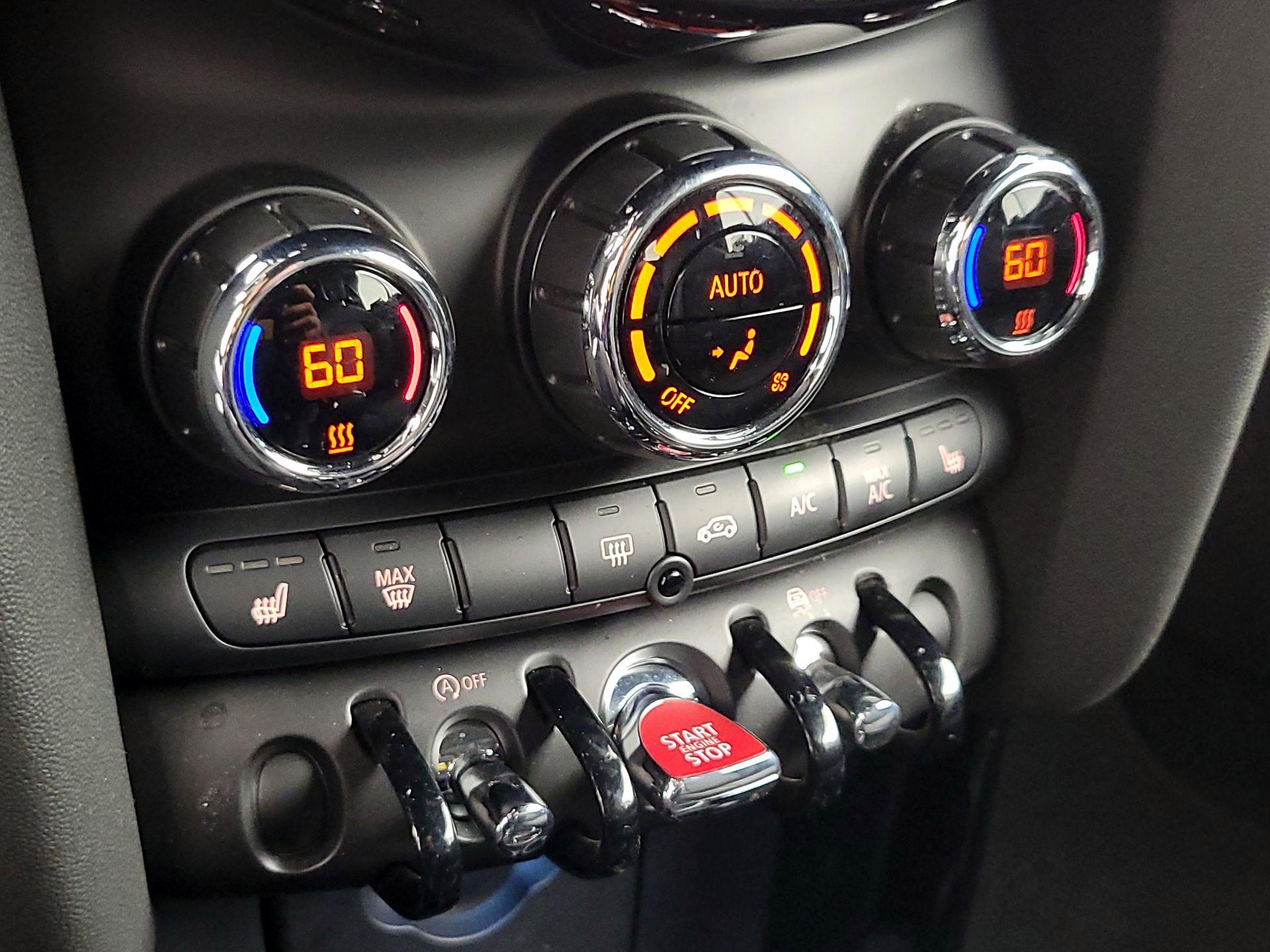 Thumbnail: 2024 MINI Cooper - 17