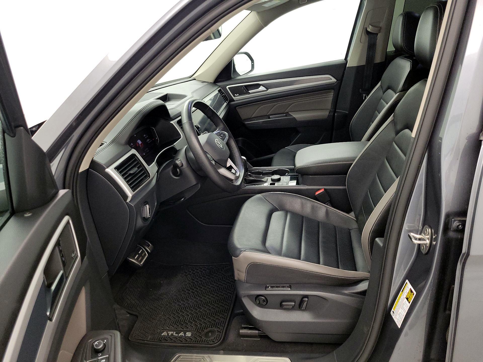 Thumbnail: 2023 Volkswagen Atlas - 11