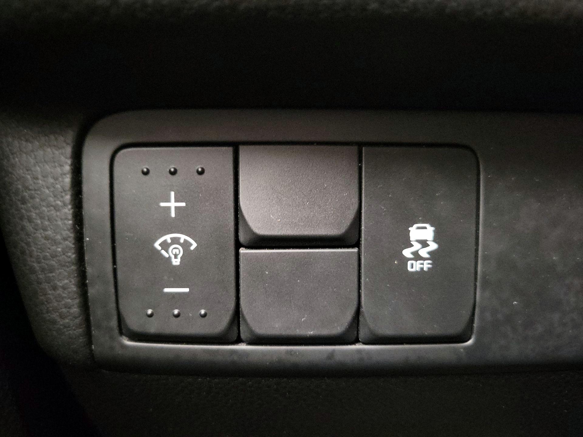 Thumbnail: 2016 Kia Soul - 13