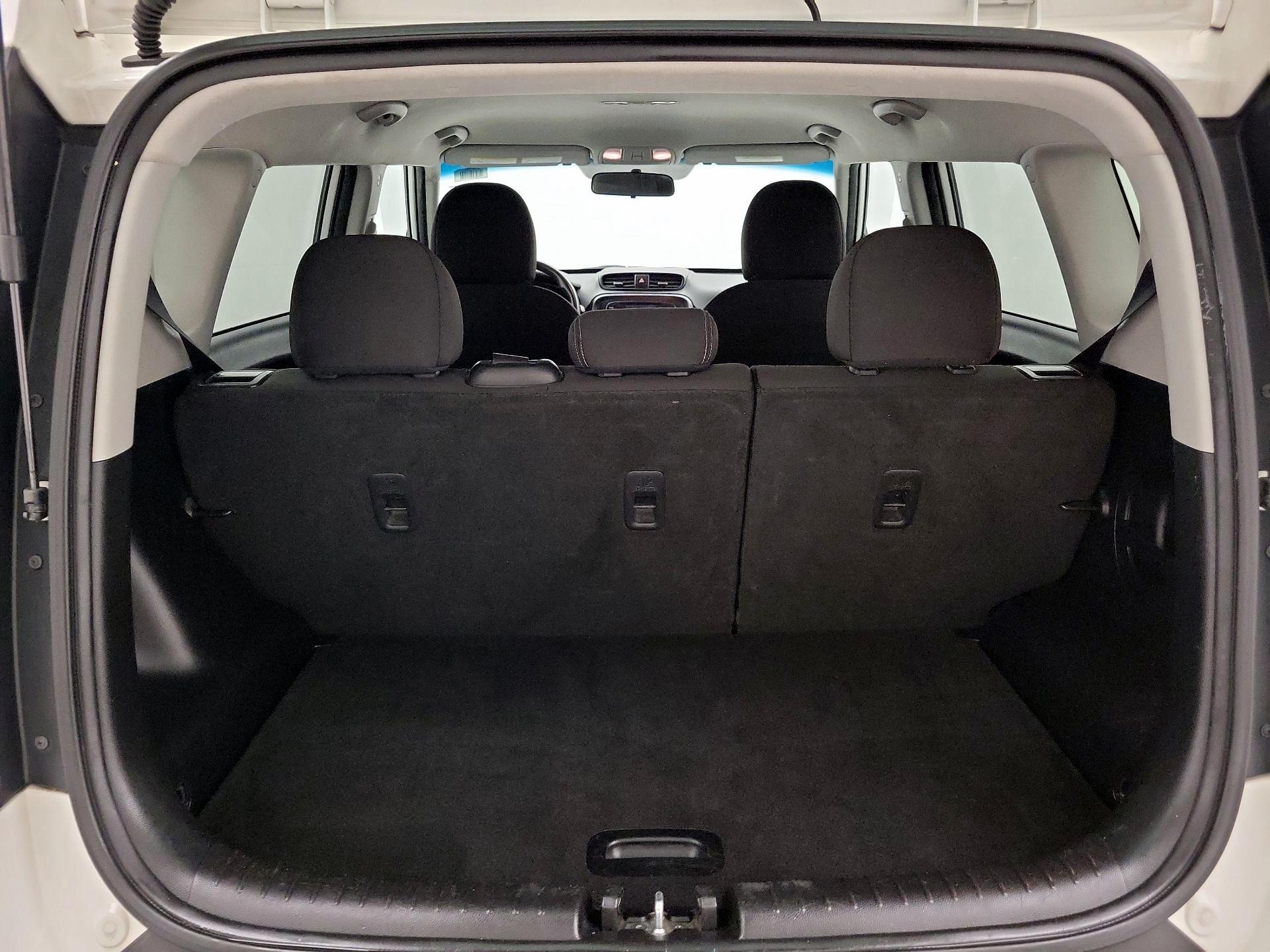 Thumbnail: 2016 Kia Soul - 20
