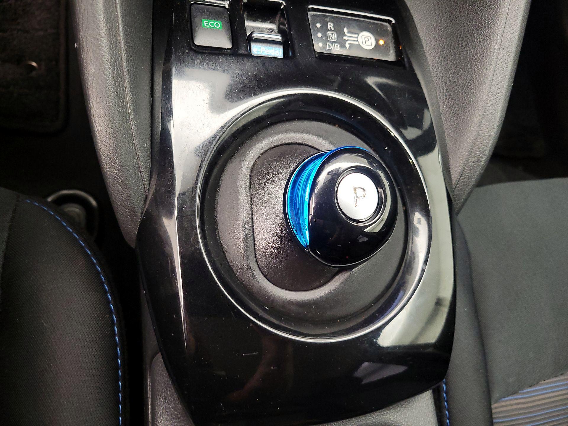 Thumbnail: 2019 Nissan Leaf - 18