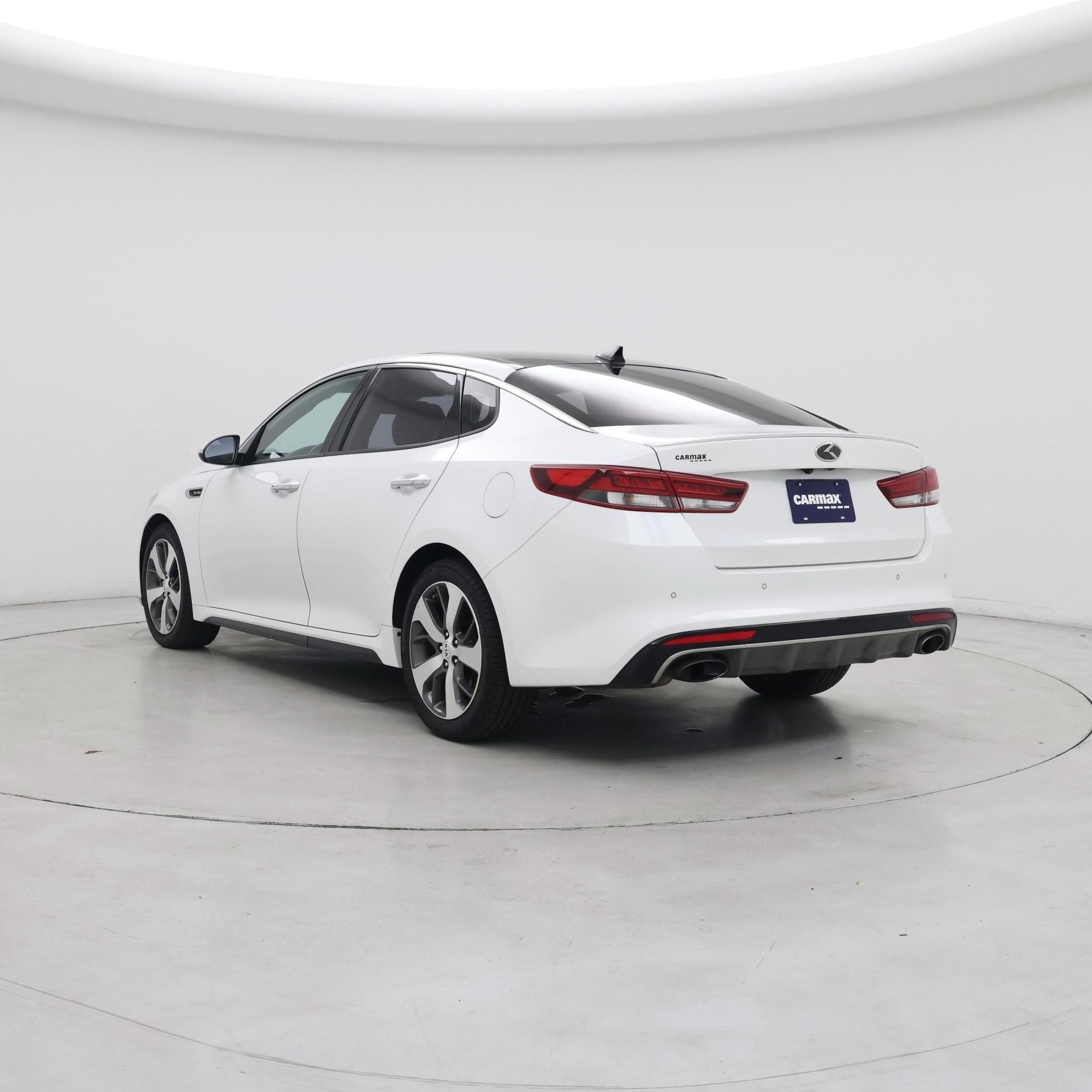 Thumbnail: 2016 Kia Optima - 2