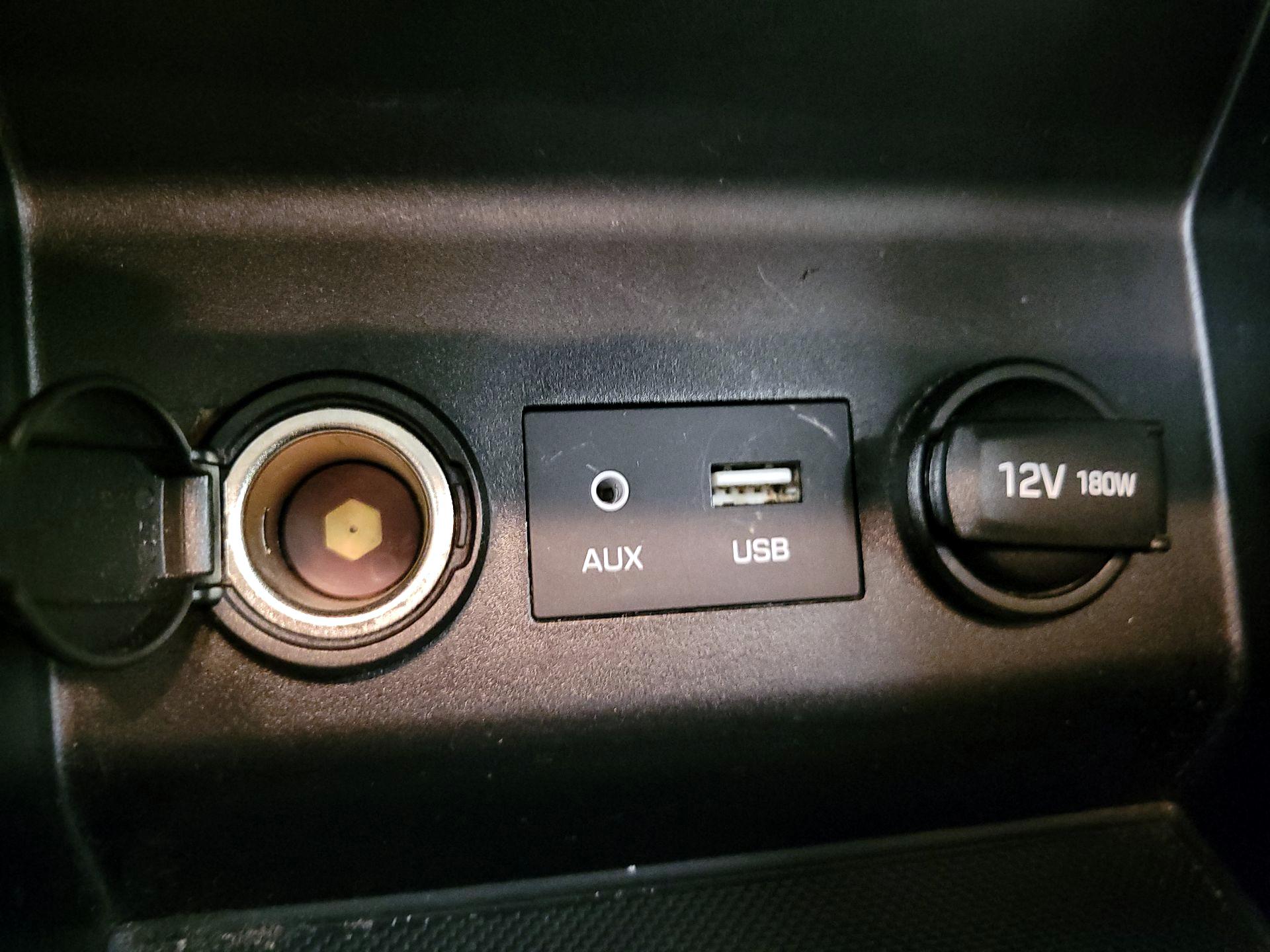 Thumbnail: 2019 Hyundai Elantra - 18