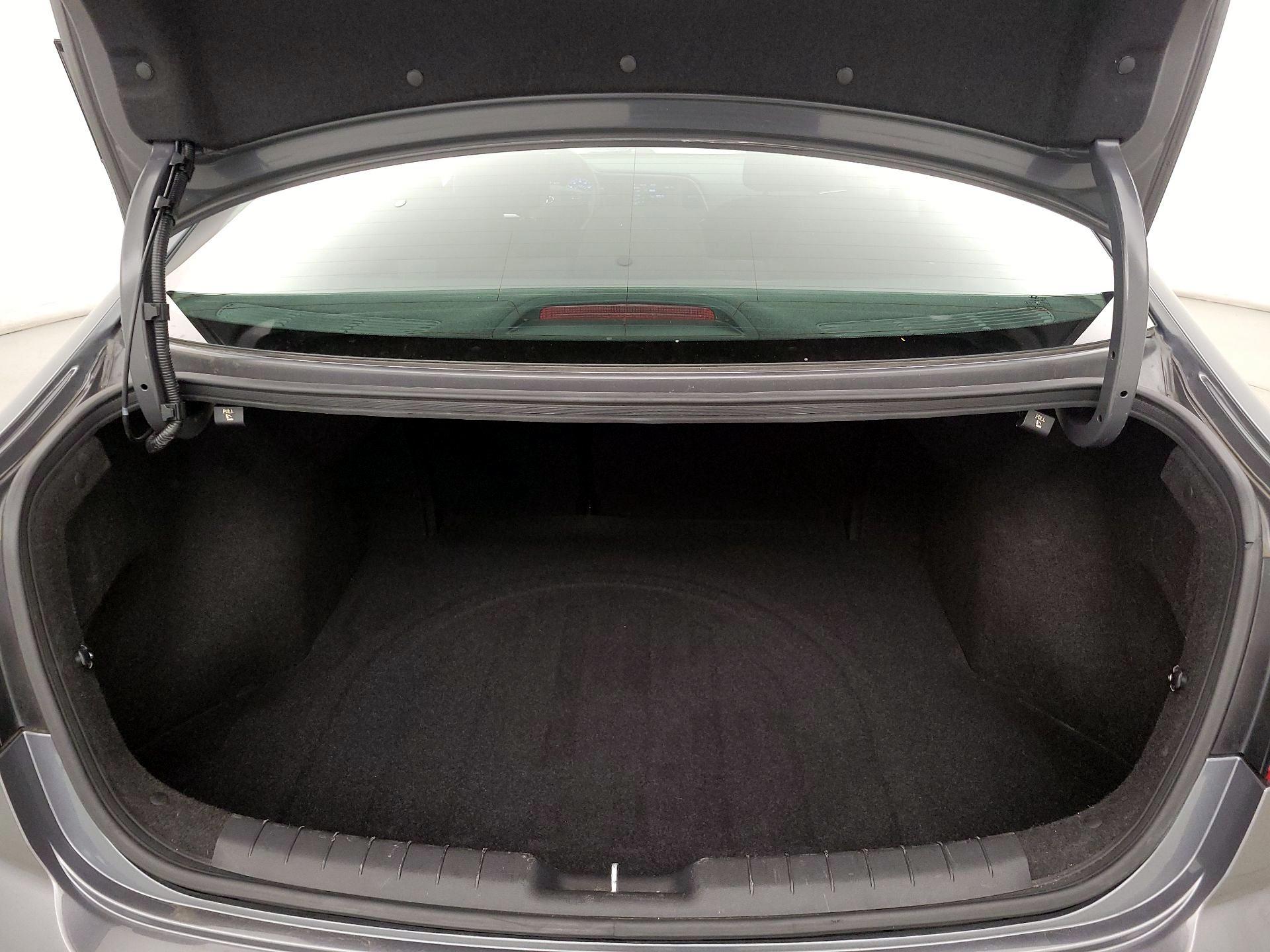 Thumbnail: 2019 Hyundai Elantra - 20