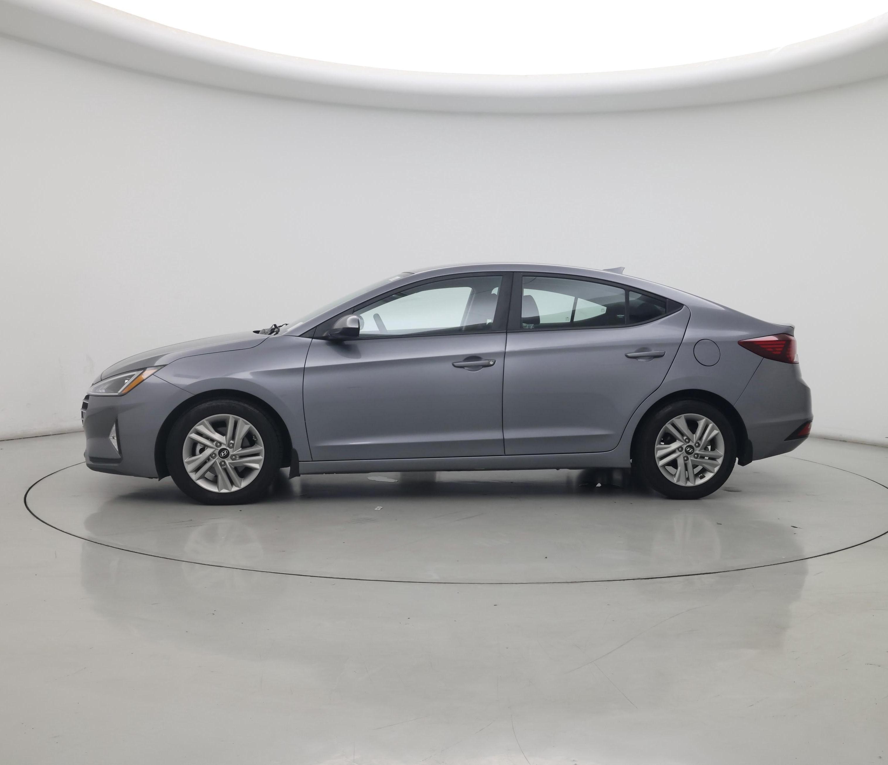 Thumbnail: 2019 Hyundai Elantra - 3
