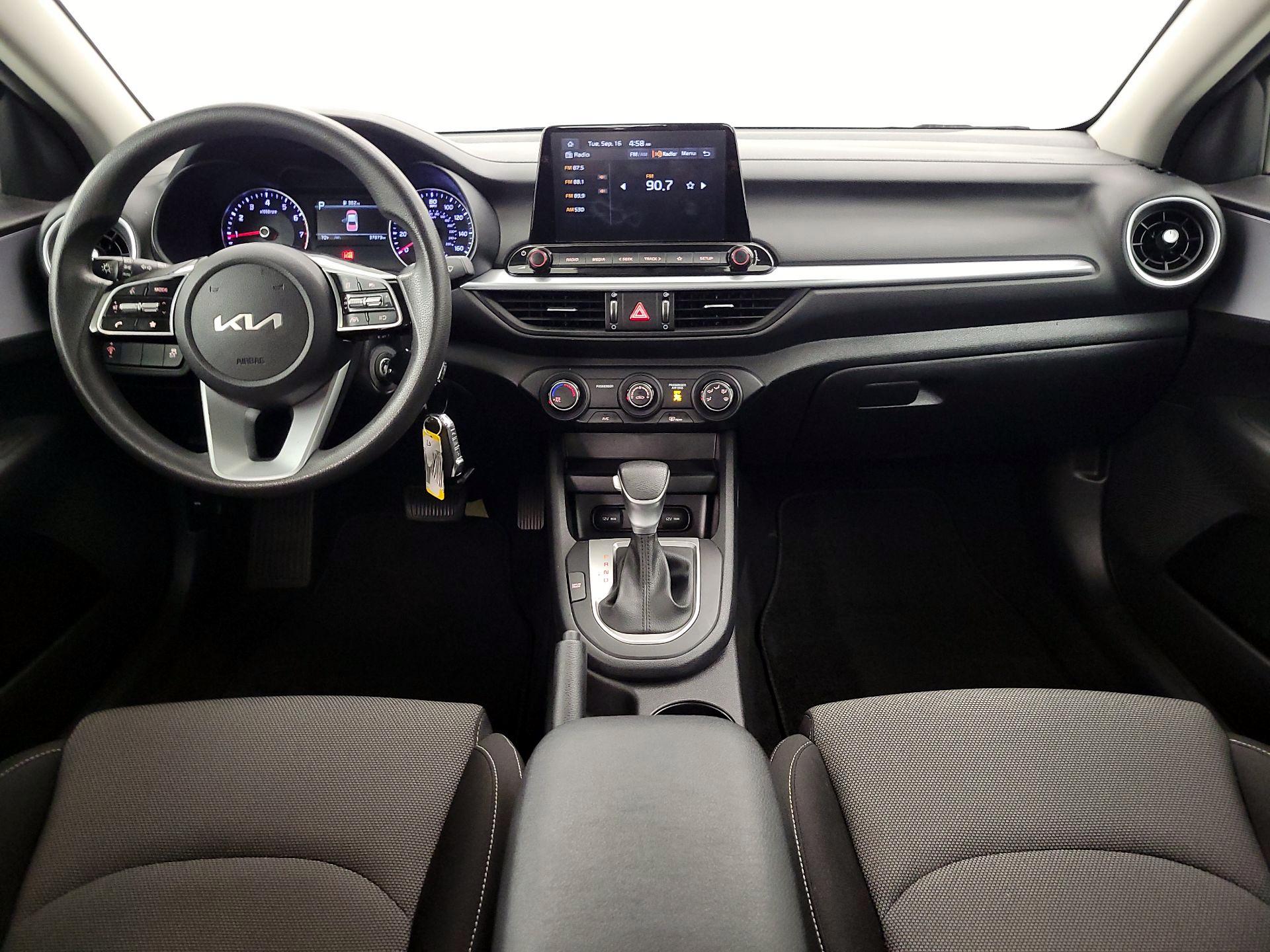 Thumbnail: 2023 Kia Forte - 9