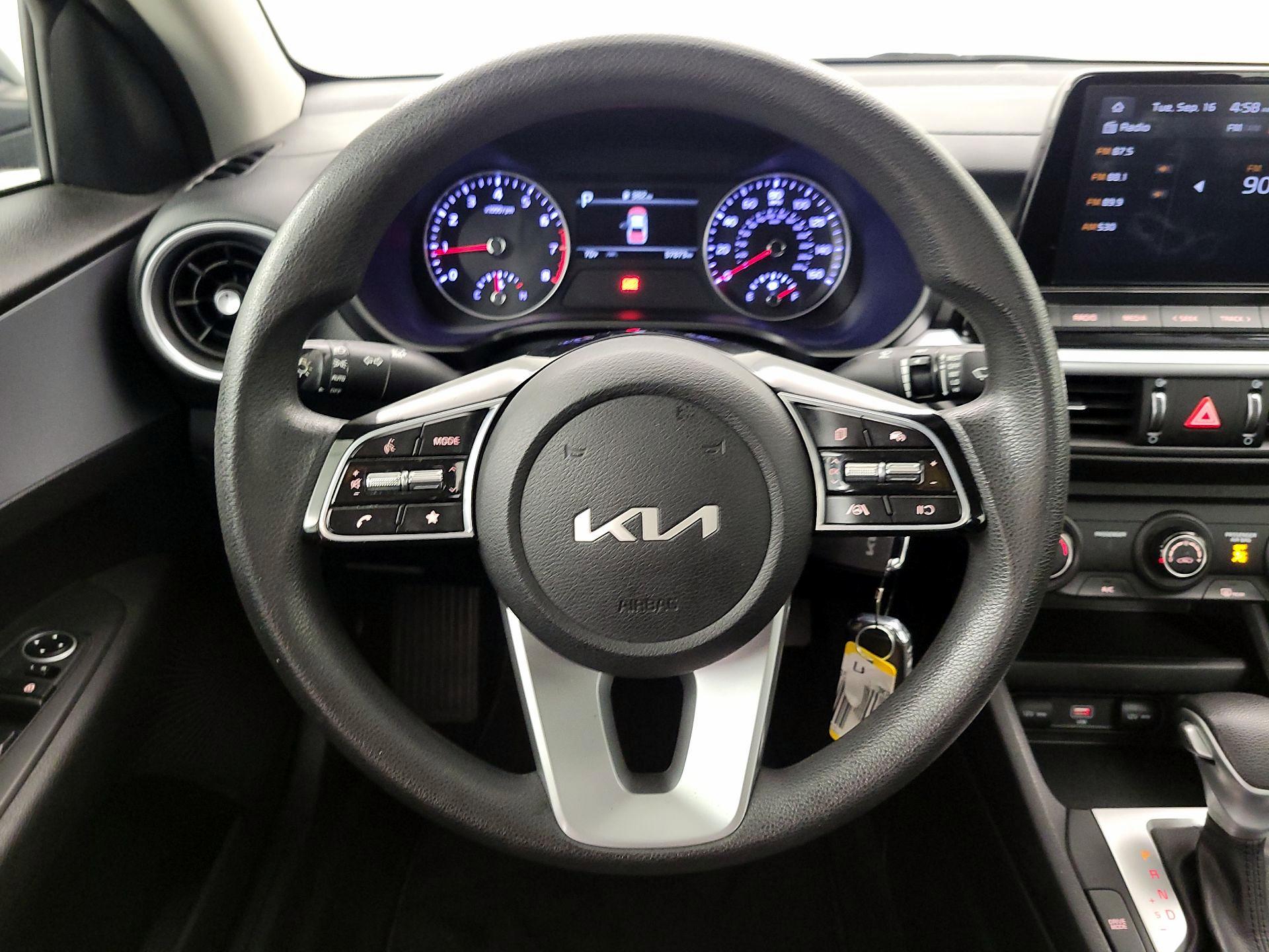 Thumbnail: 2023 Kia Forte - 10