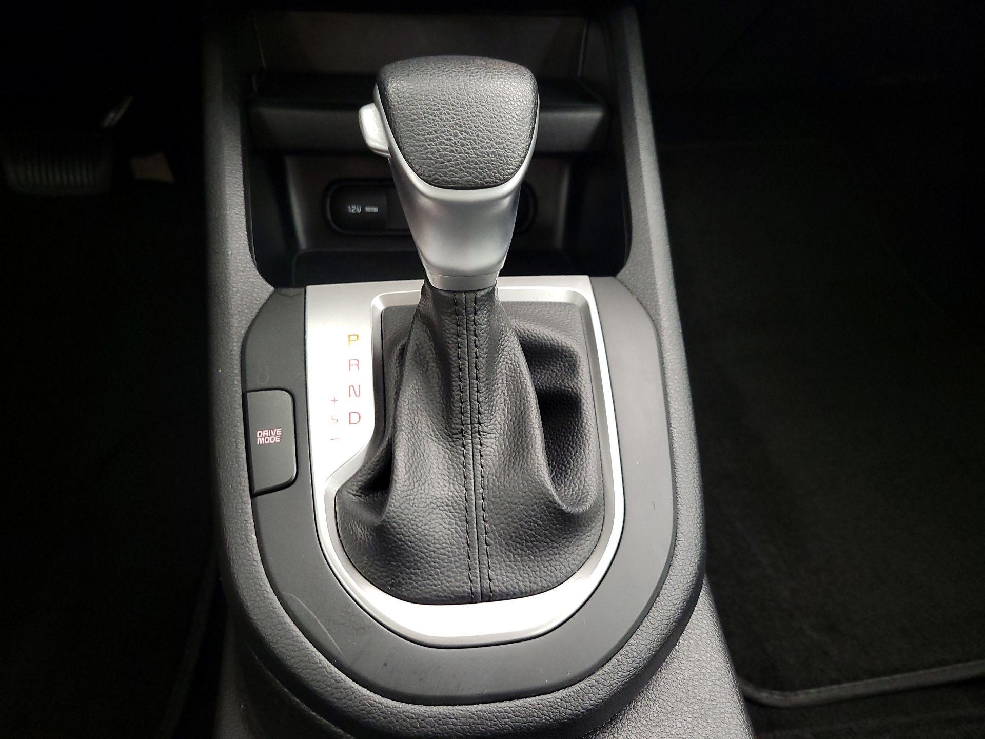 Thumbnail: 2023 Kia Forte - 17