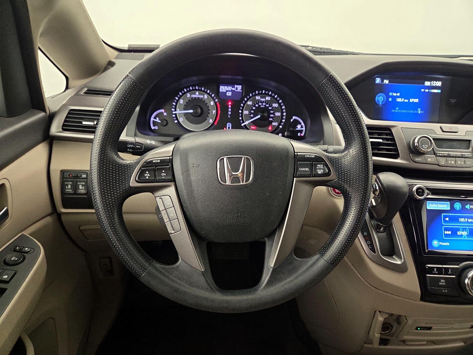 Thumbnail: 2016 Honda Odyssey - 10