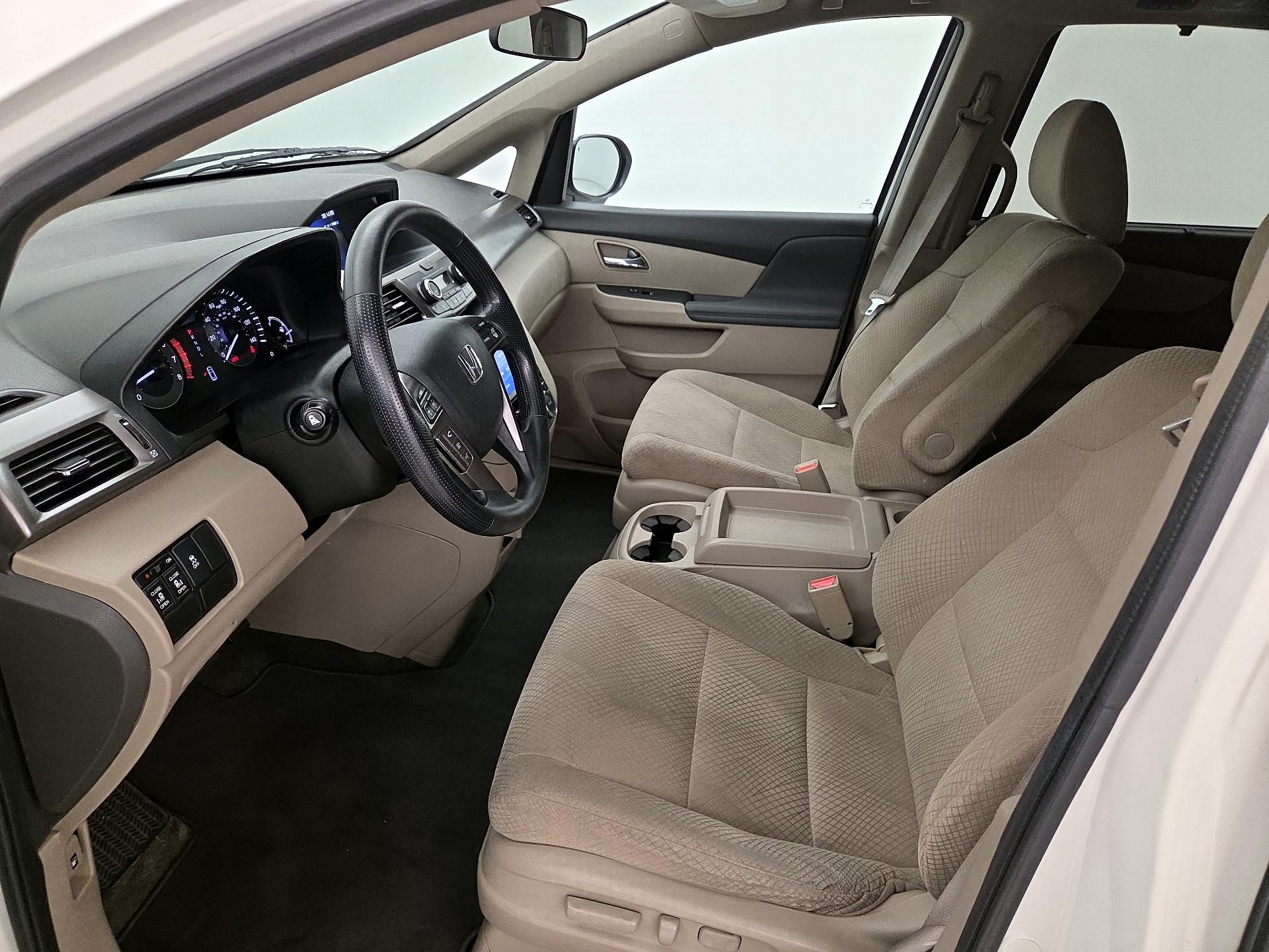 Thumbnail: 2016 Honda Odyssey - 11