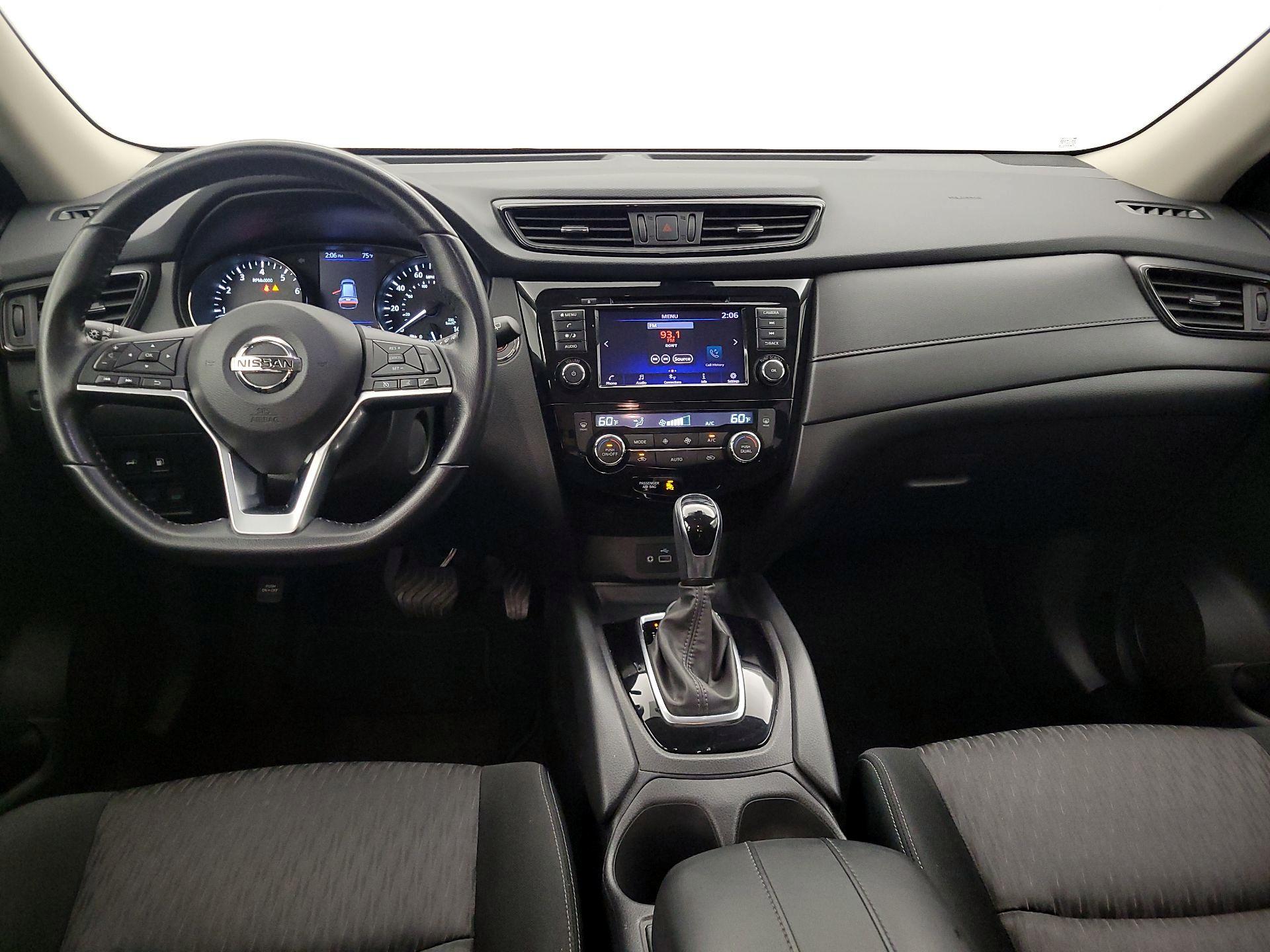 Thumbnail: 2020 Nissan Rogue - 9