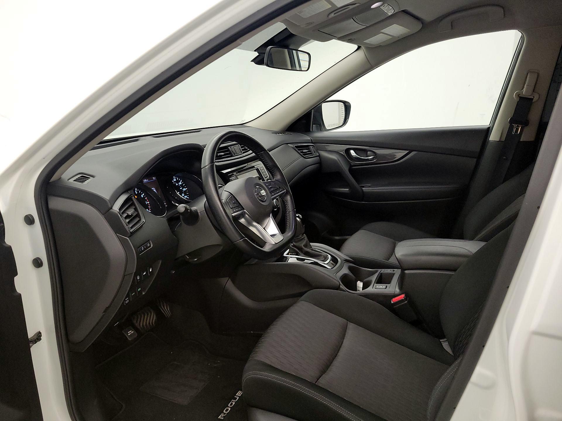 Thumbnail: 2020 Nissan Rogue - 11