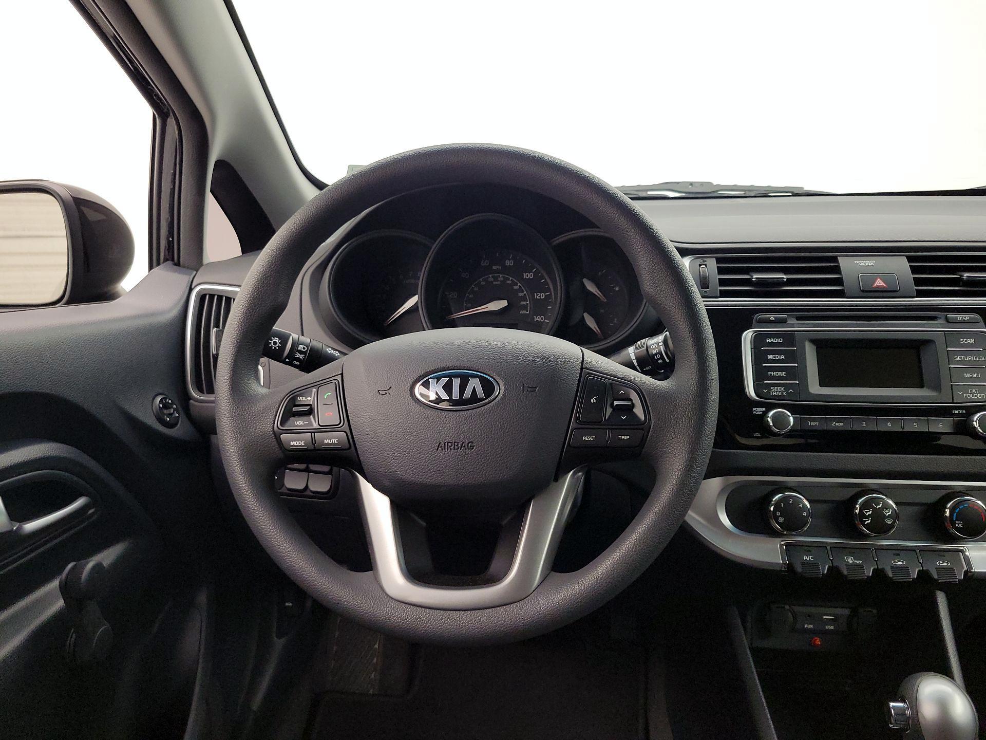 Thumbnail: 2017 Kia Rio - 10