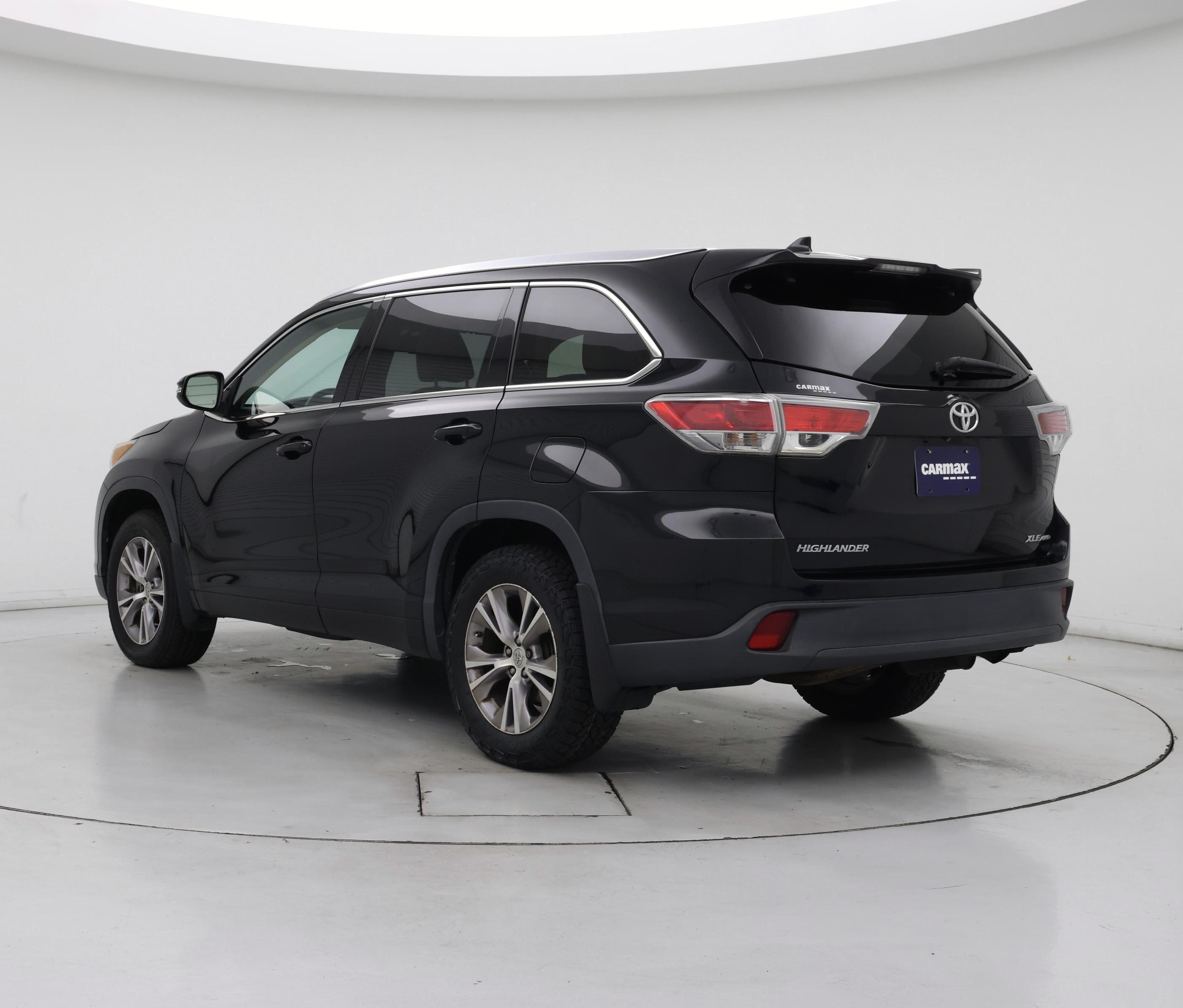 Thumbnail: 2015 Toyota Highlander - 2