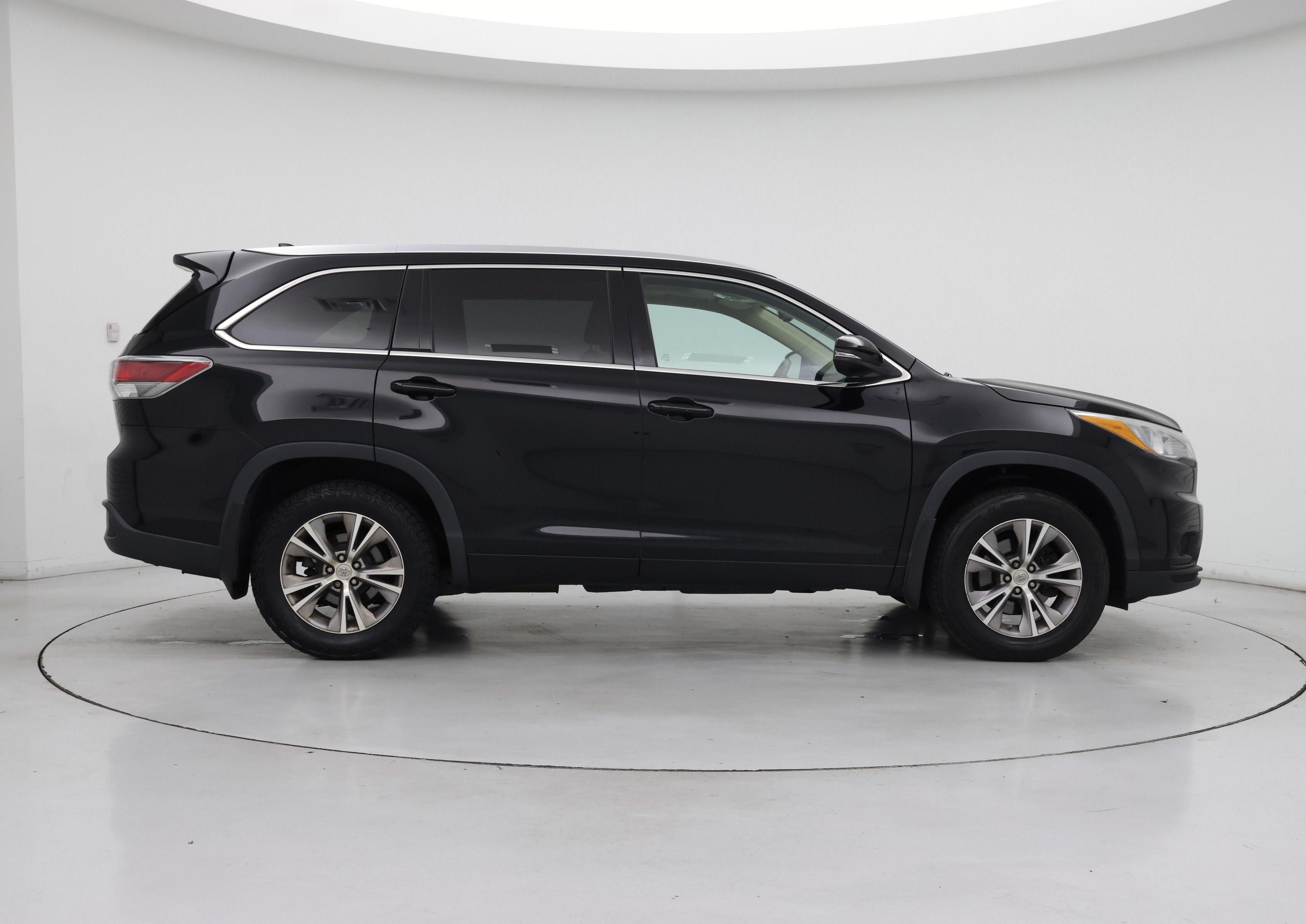 Thumbnail: 2015 Toyota Highlander - 7