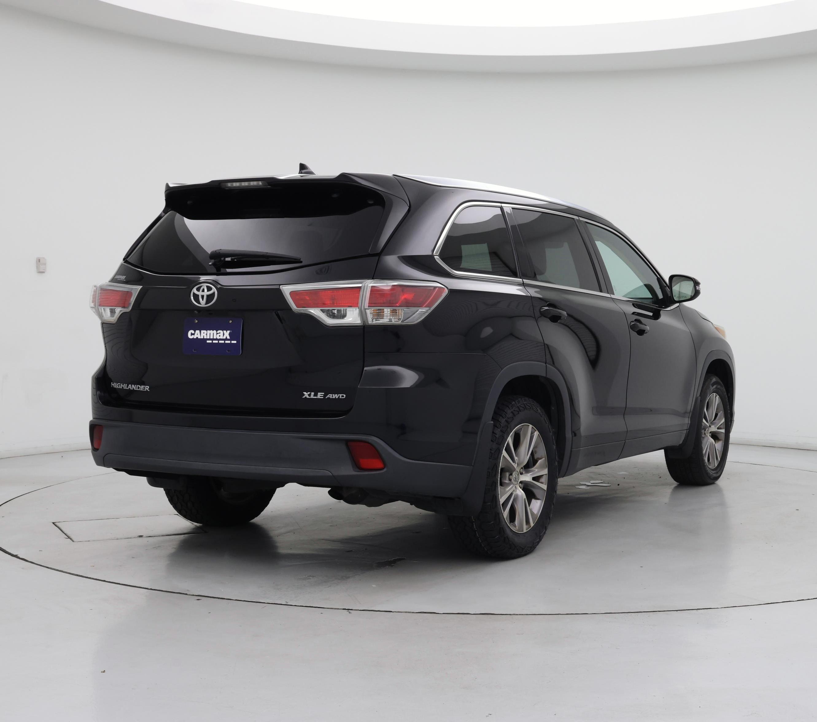 Thumbnail: 2015 Toyota Highlander - 8