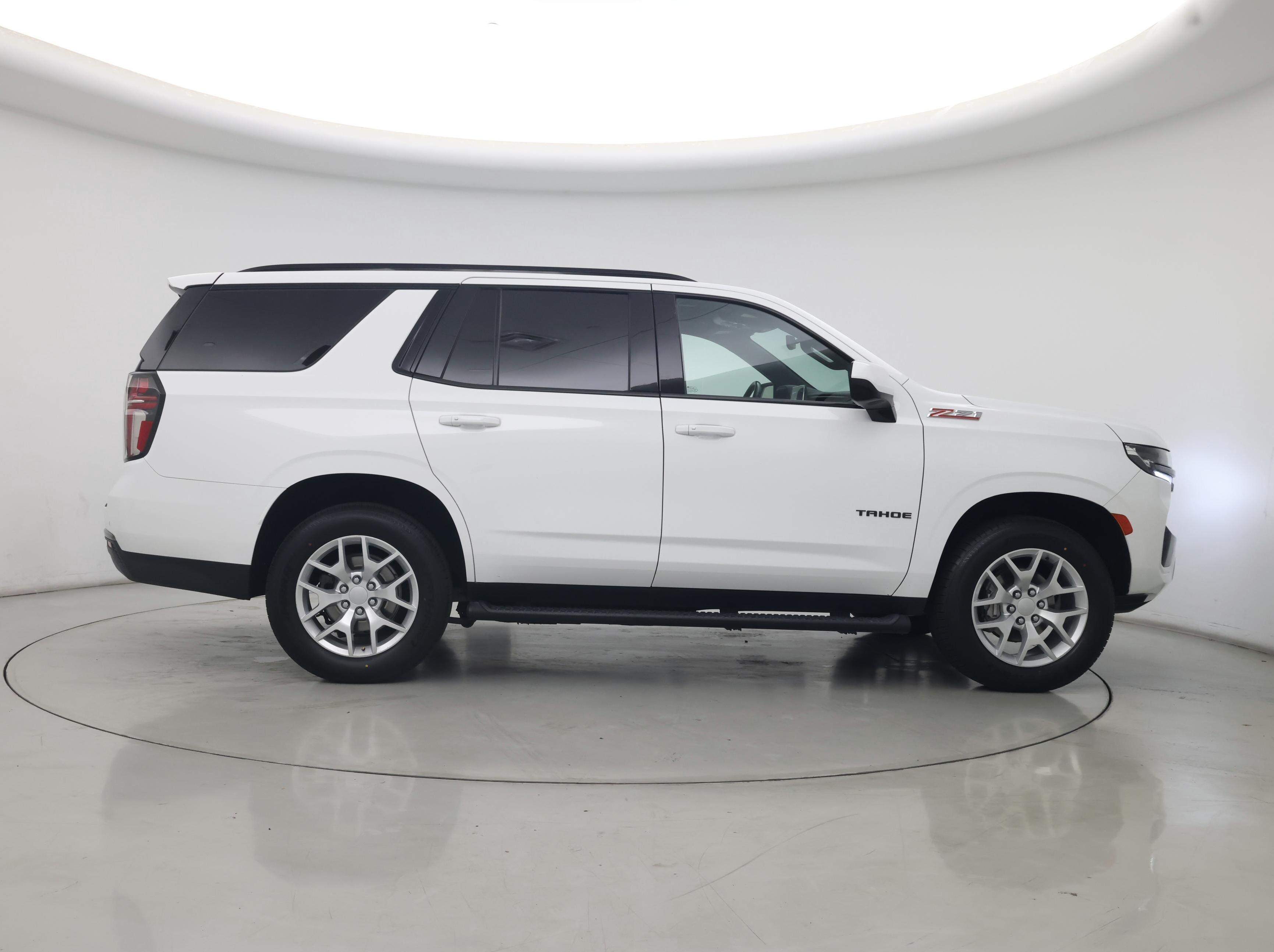 Thumbnail: 2022 Chevrolet Tahoe - 7