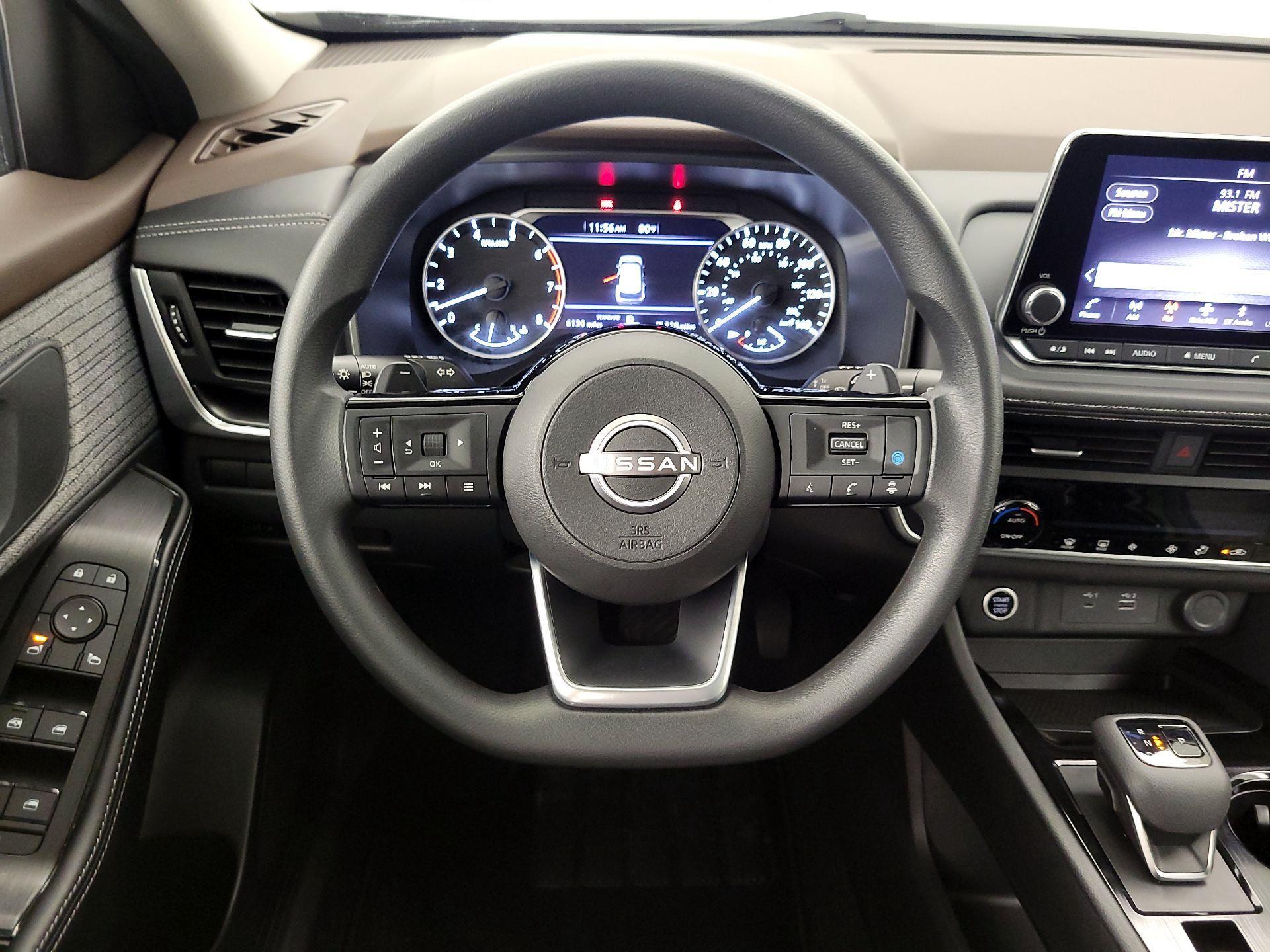 Thumbnail: 2023 Nissan Rogue - 10