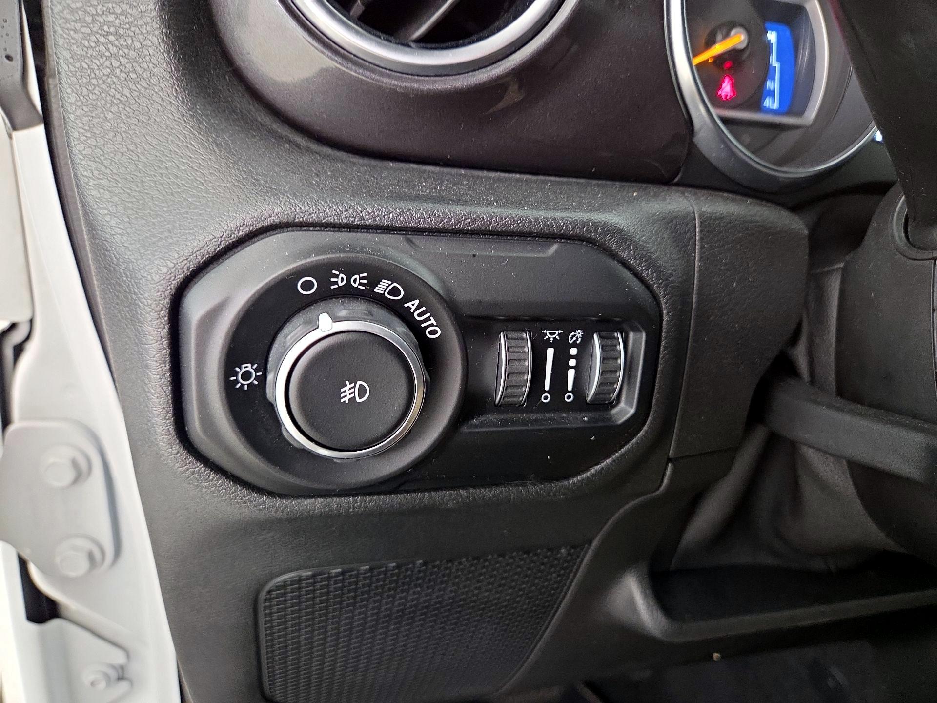 Thumbnail: 2020 Jeep Wrangler - 13