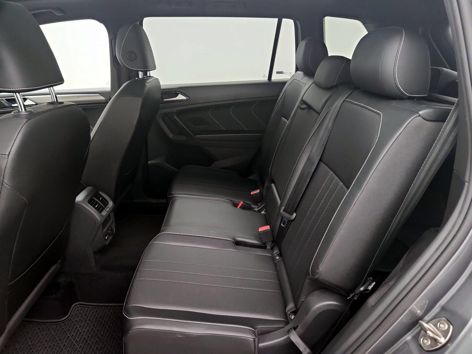 Thumbnail: 2023 Volkswagen Tiguan - 20