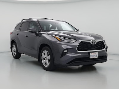 Gray 2021 Toyota Highlander LE
