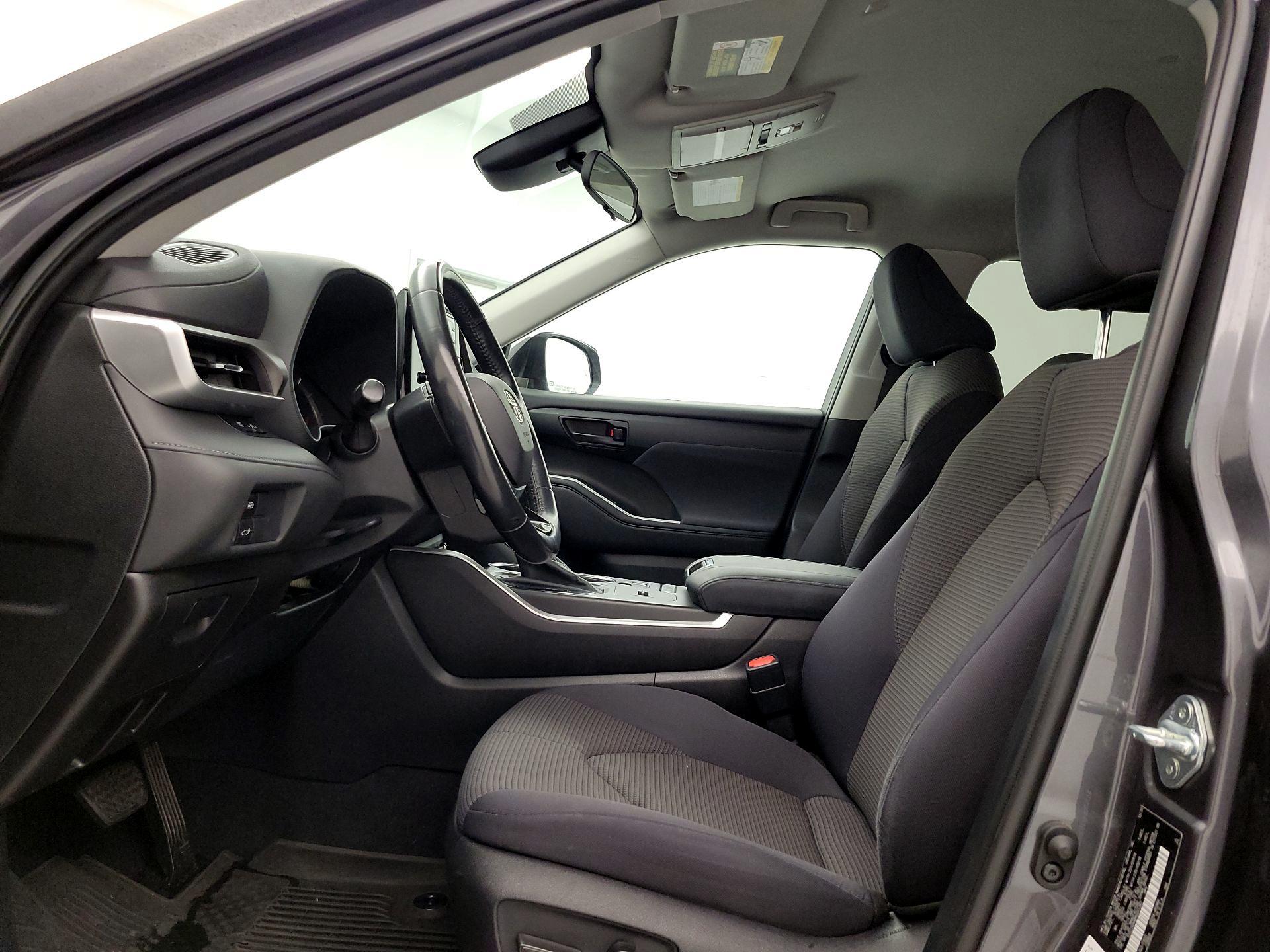 Thumbnail: 2021 Toyota Highlander - 11