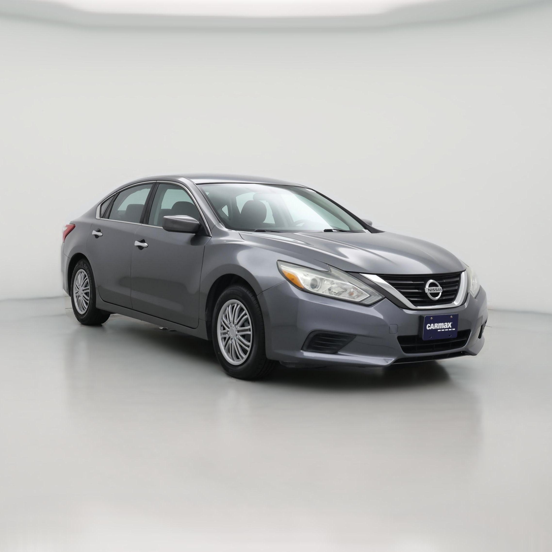 Thumbnail: 2016 Nissan Altima - 1