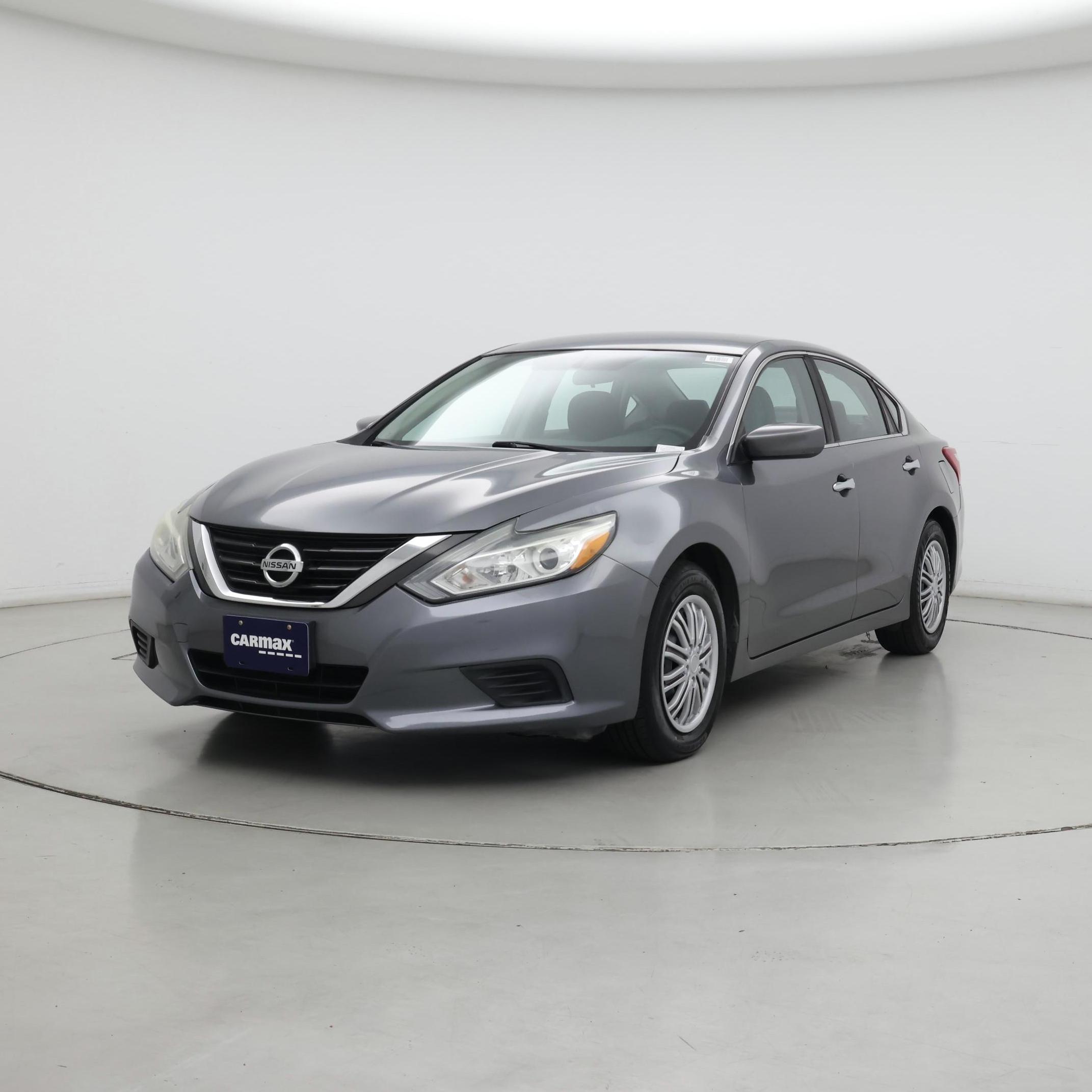 Thumbnail: 2016 Nissan Altima - 4