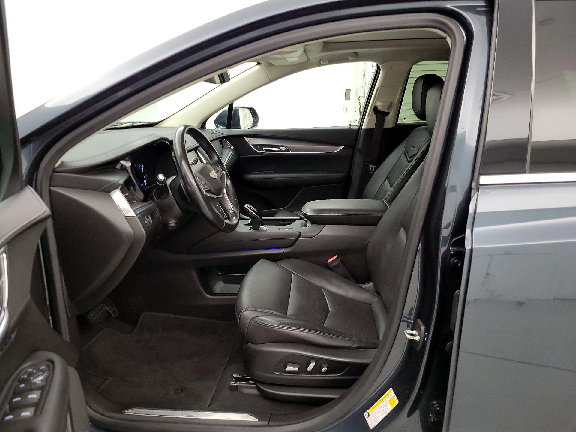Thumbnail: 2019 Cadillac XT5 - 11
