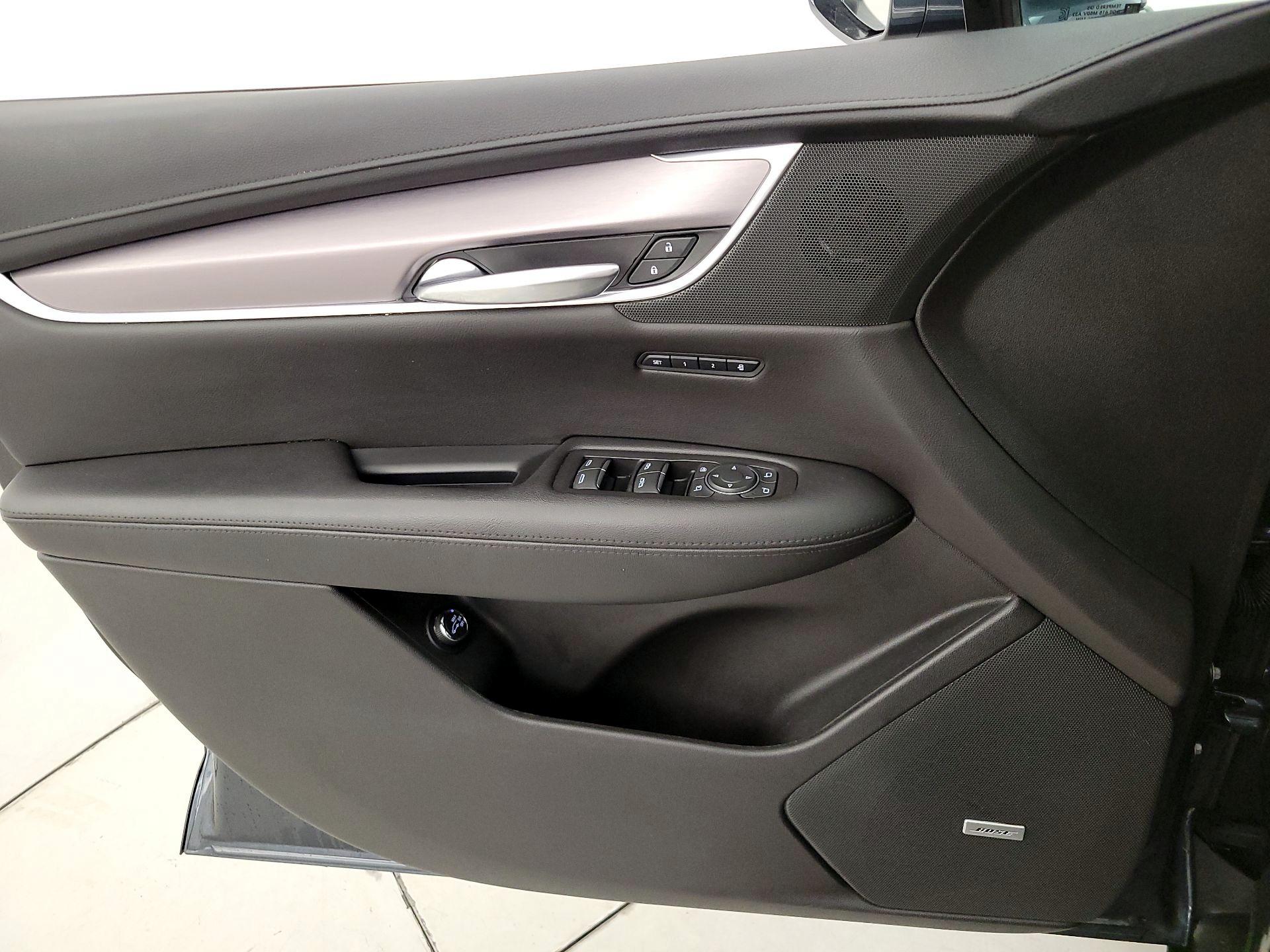 Thumbnail: 2019 Cadillac XT5 - 12