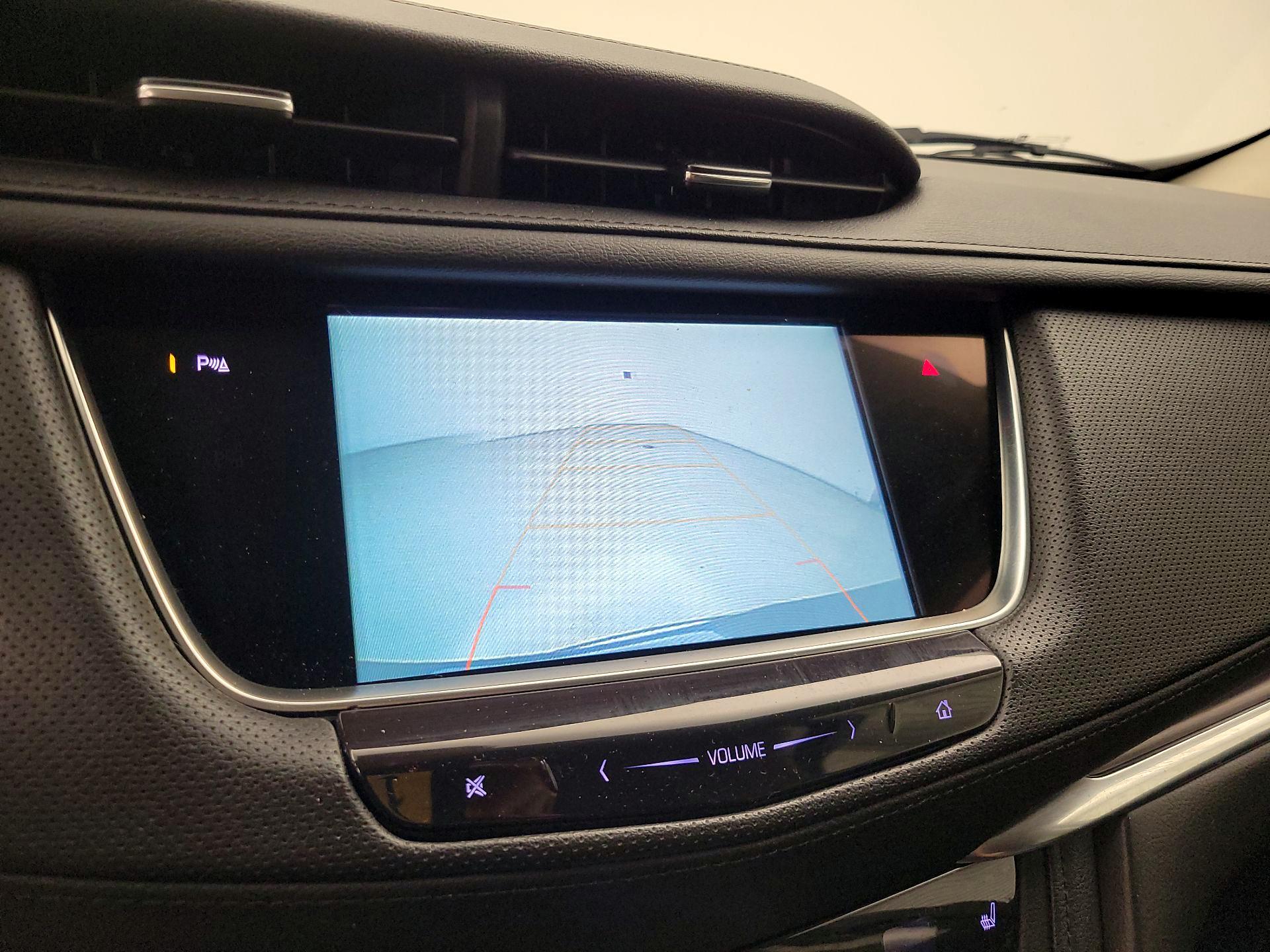 Thumbnail: 2019 Cadillac XT5 - 13