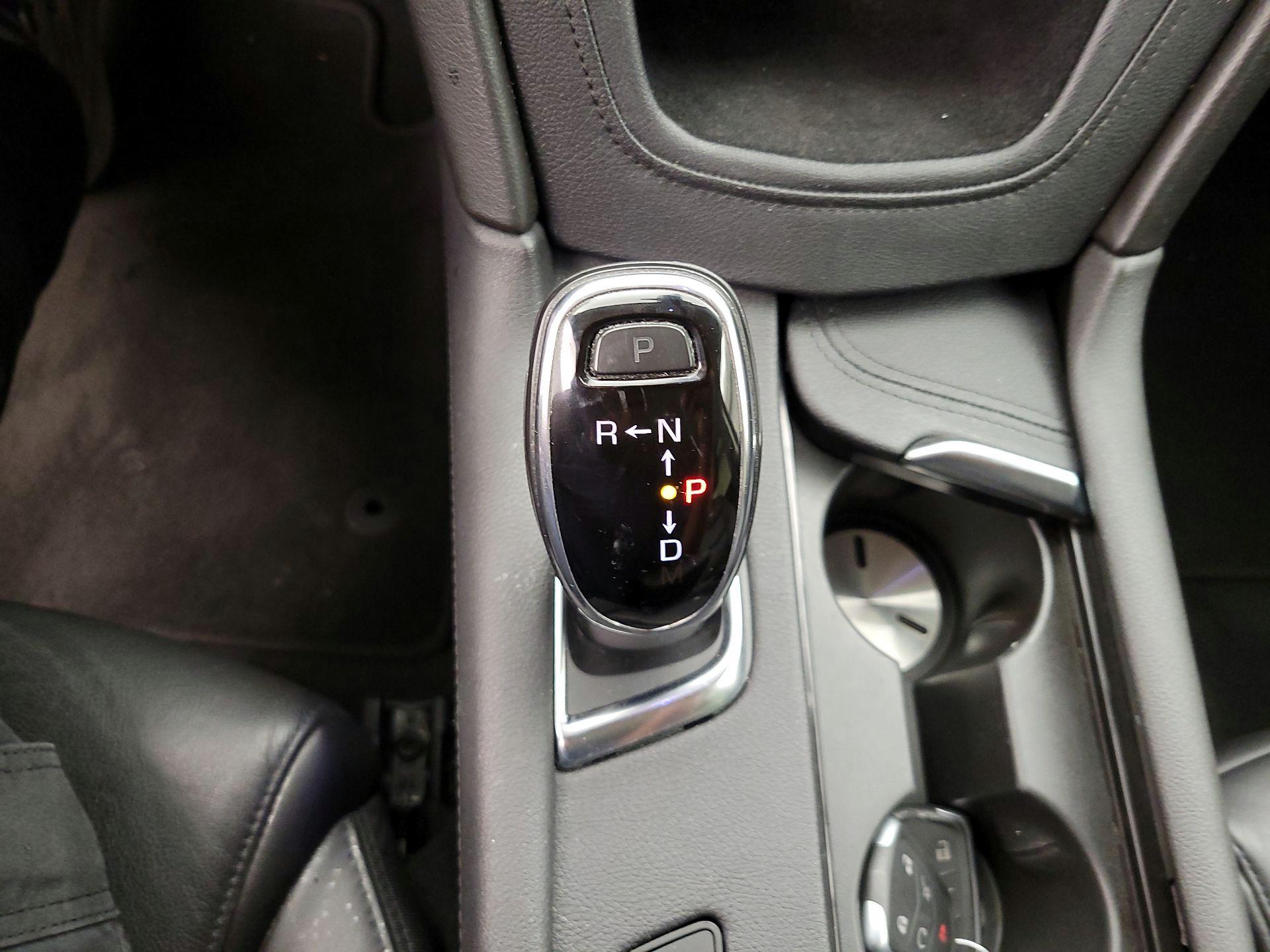Thumbnail: 2019 Cadillac XT5 - 16
