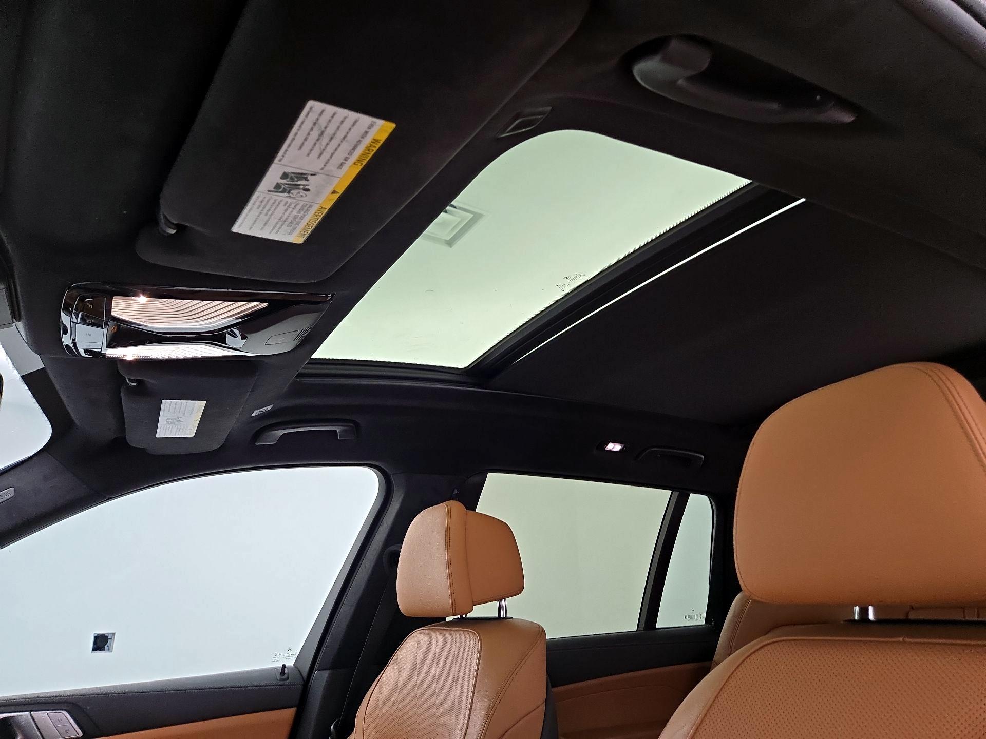 Thumbnail: 2022 BMW X7 - 20