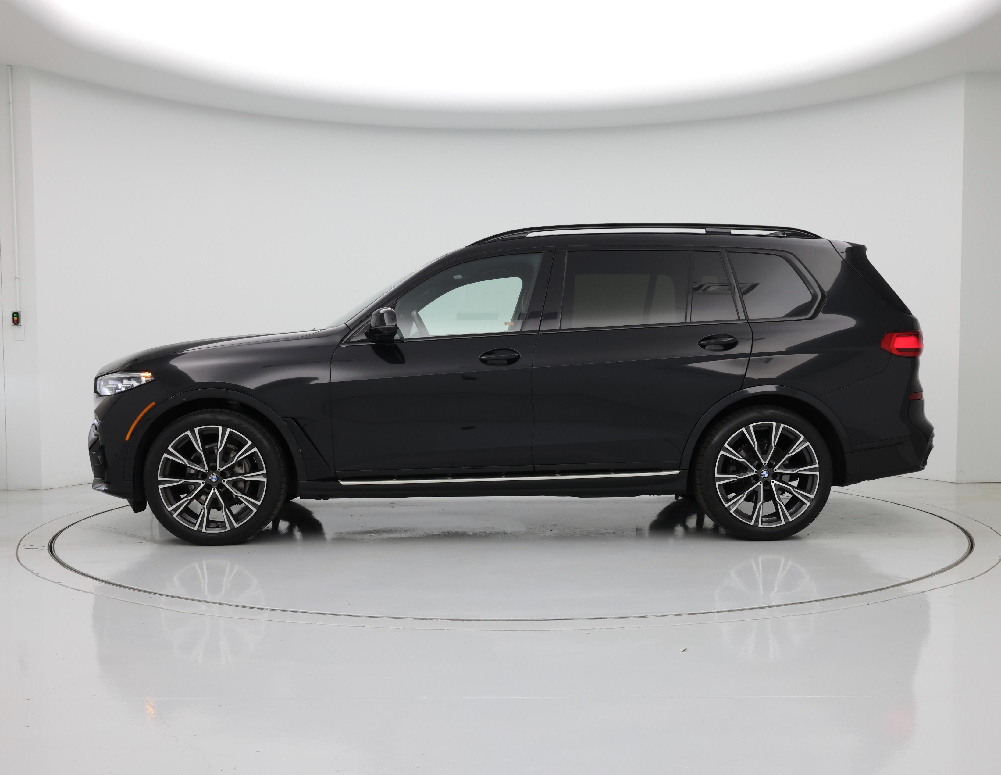 Thumbnail: 2022 BMW X7 - 3