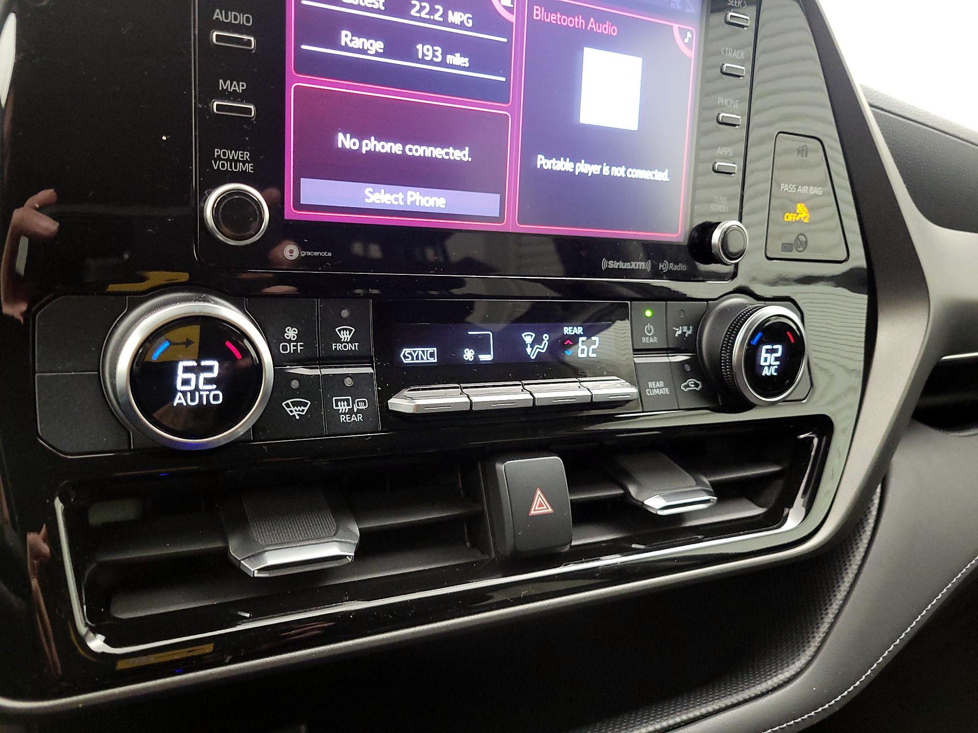 Thumbnail: 2021 Toyota Highlander - 16