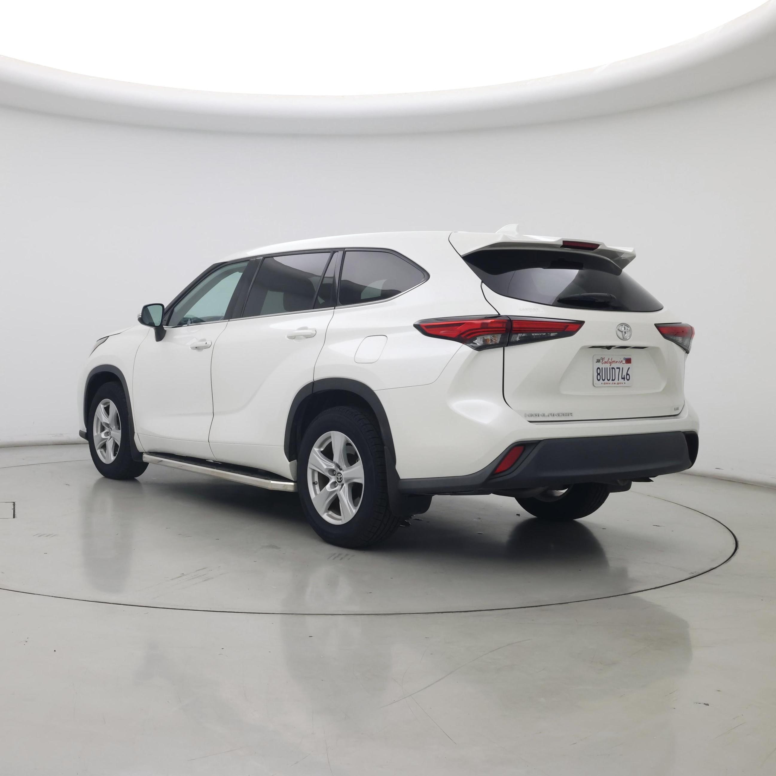 Thumbnail: 2021 Toyota Highlander - 2