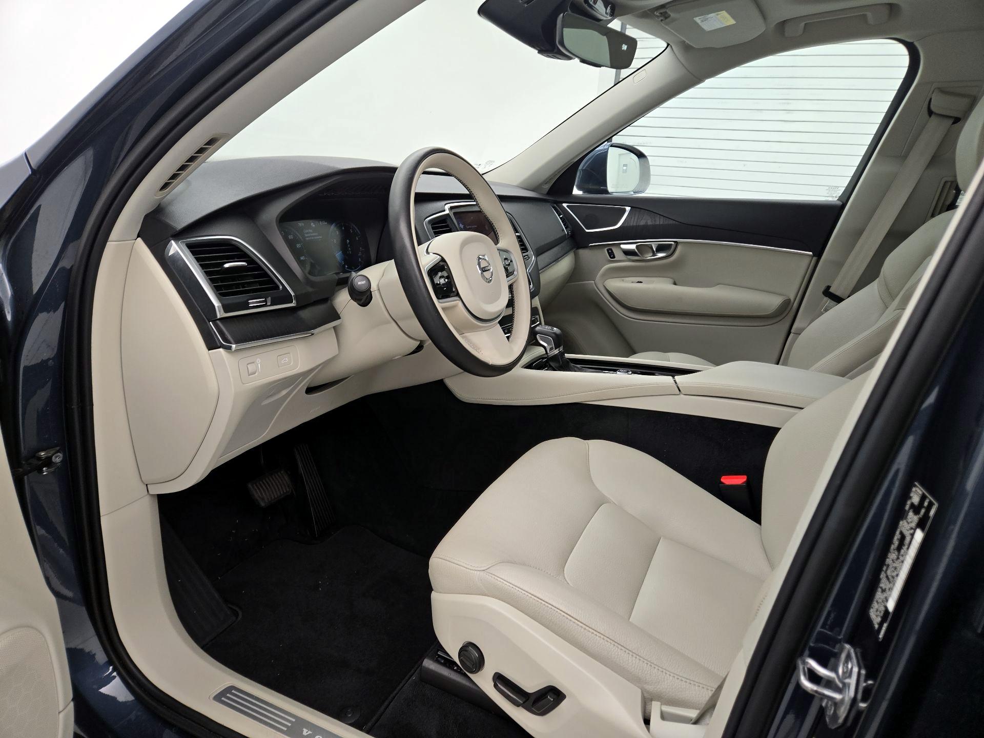 Thumbnail: 2020 Volvo XC90 - 11
