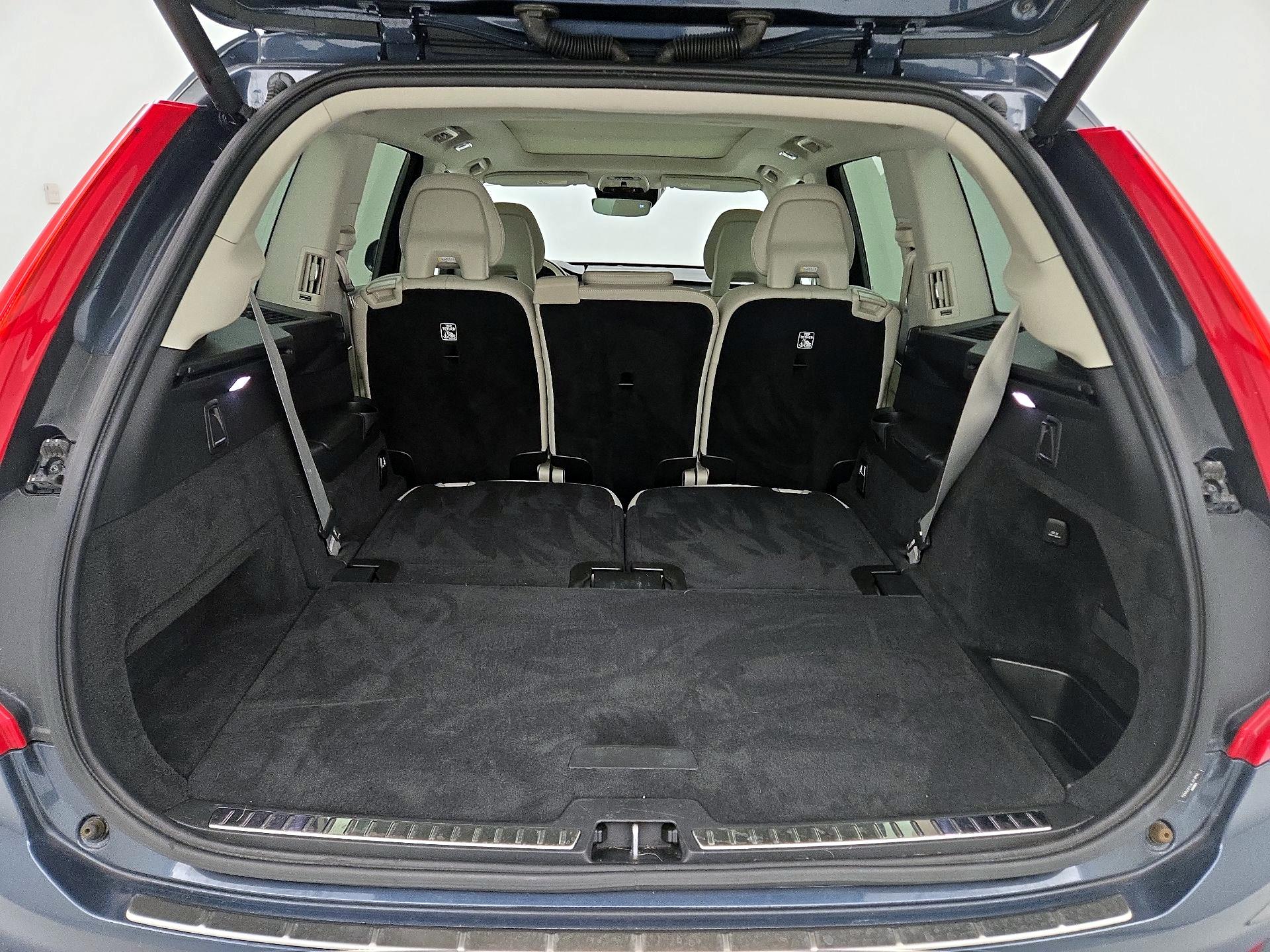 Thumbnail: 2020 Volvo XC90 - 19