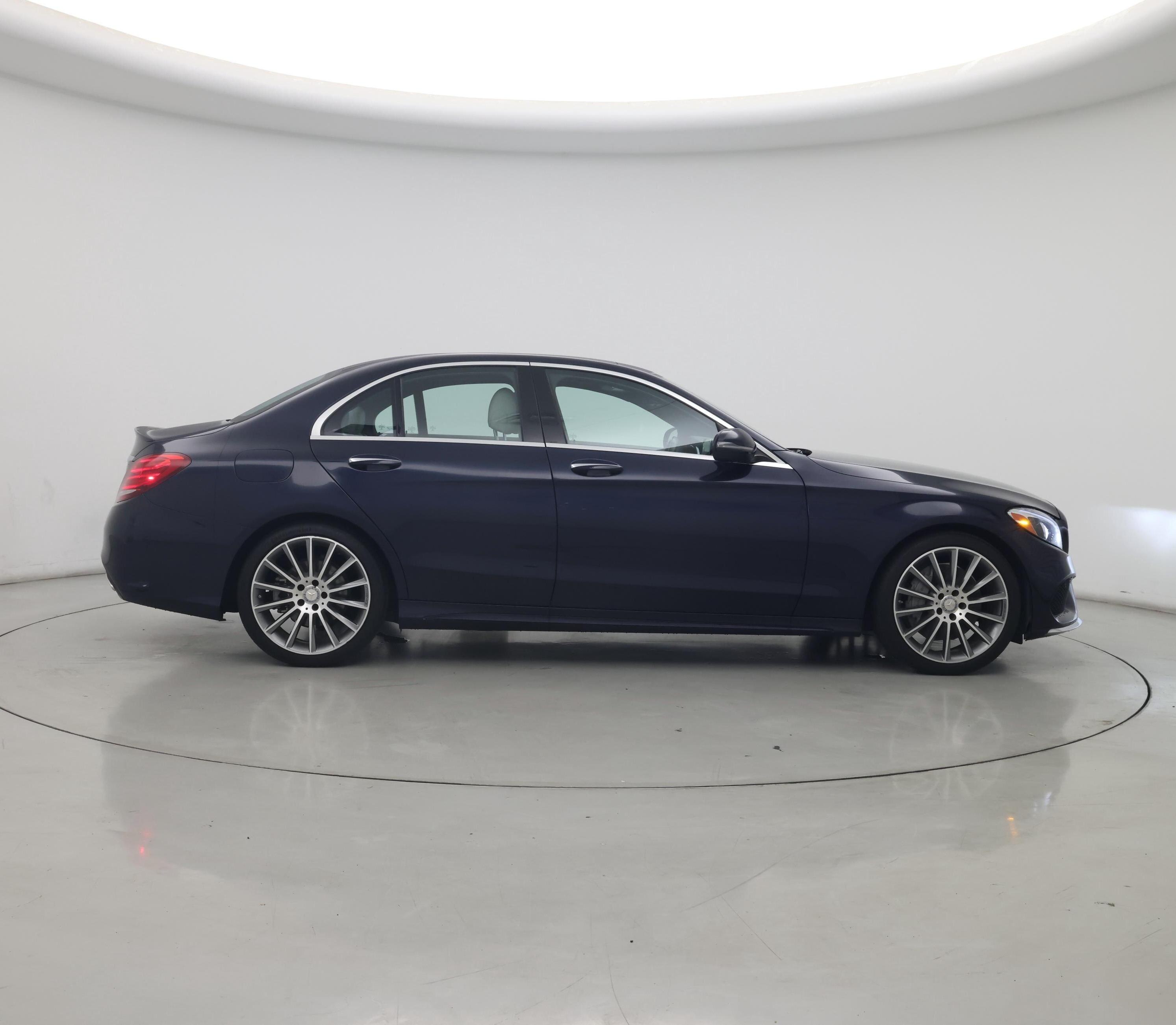 Thumbnail: 2017 Mercedes-Benz C-Class - 7