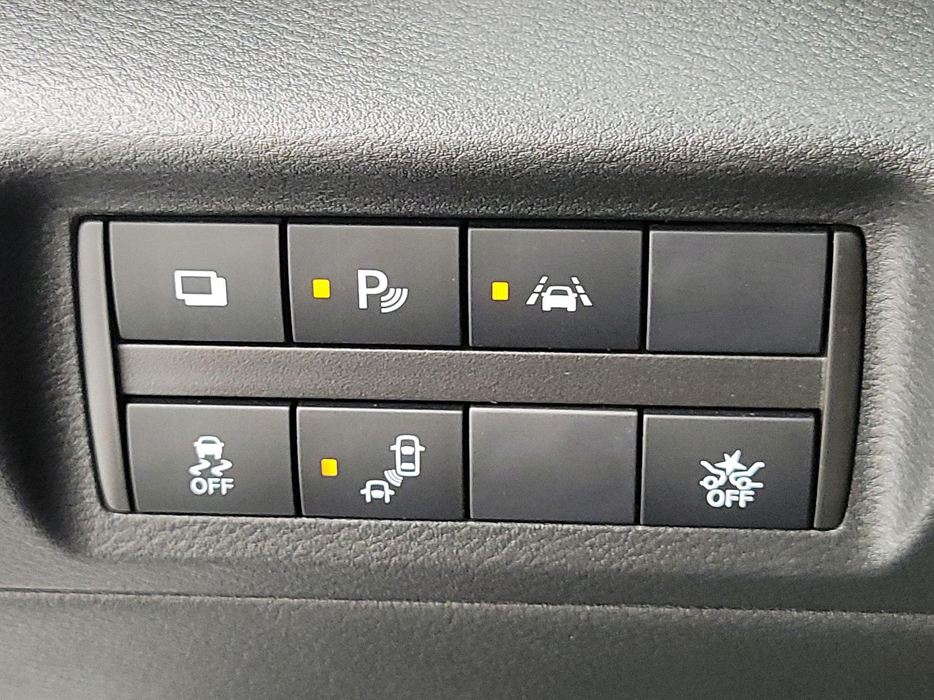 Thumbnail: 2020 Nissan Kicks - 13