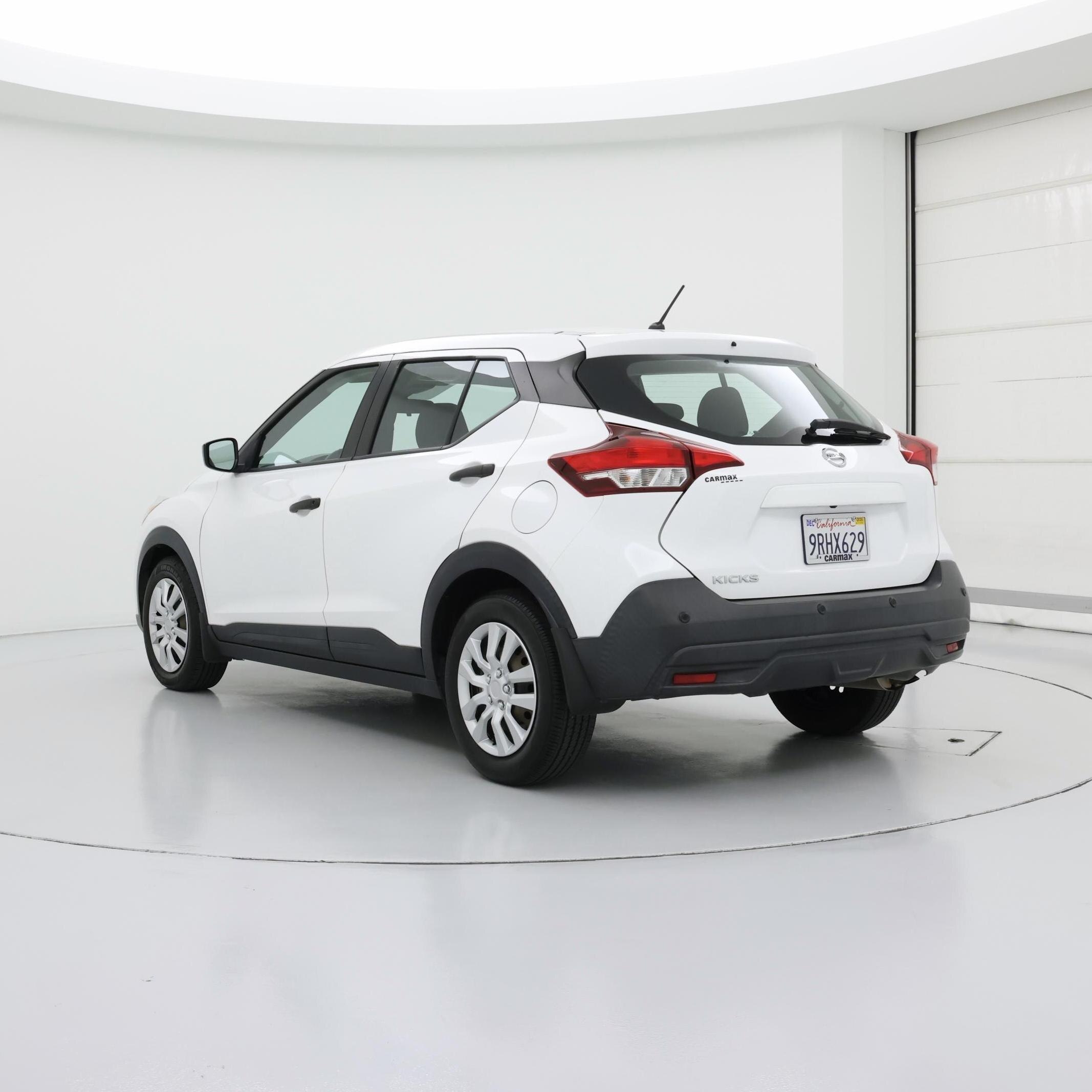 Thumbnail: 2020 Nissan Kicks - 2