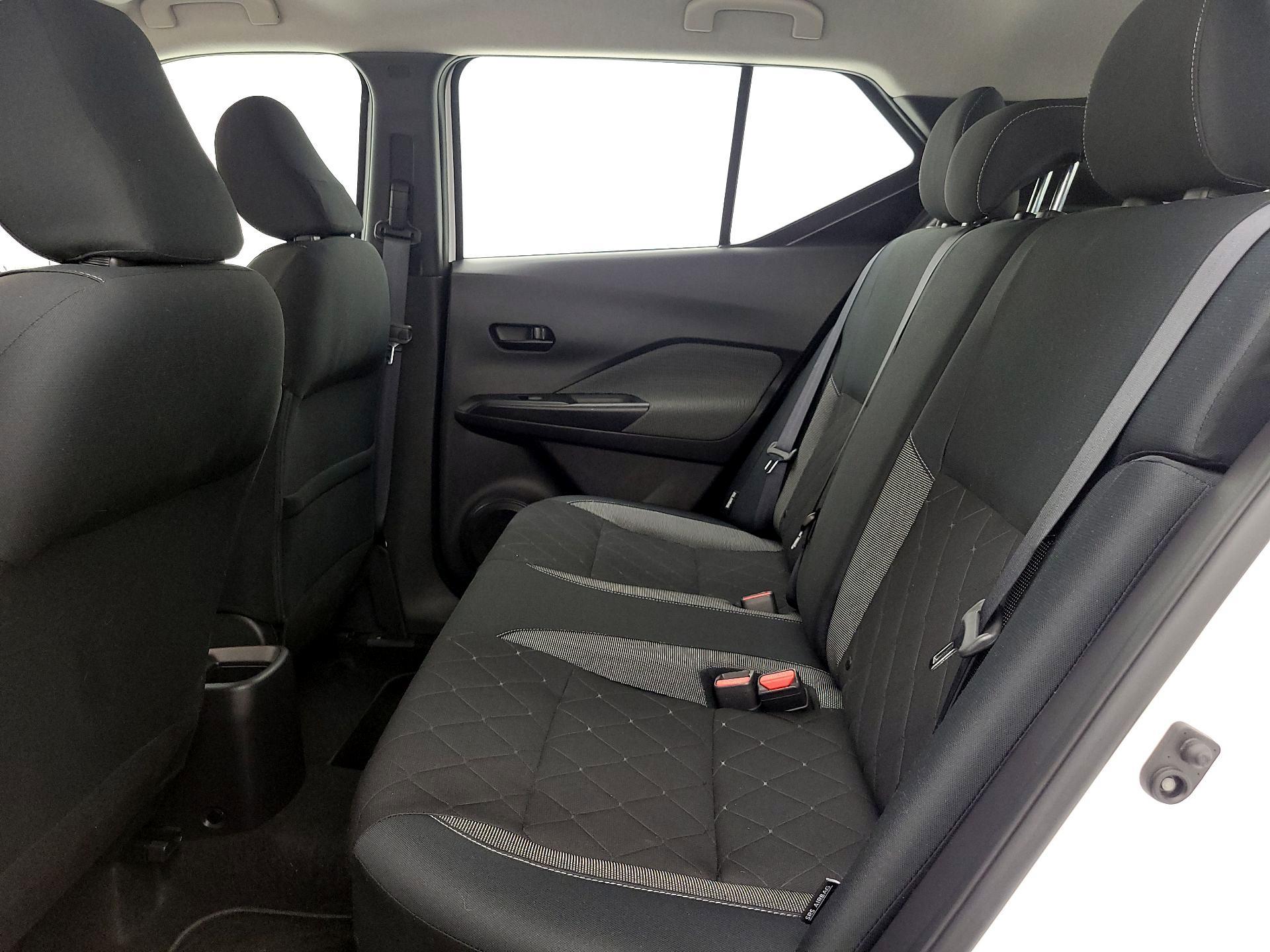 Thumbnail: 2020 Nissan Kicks - 19