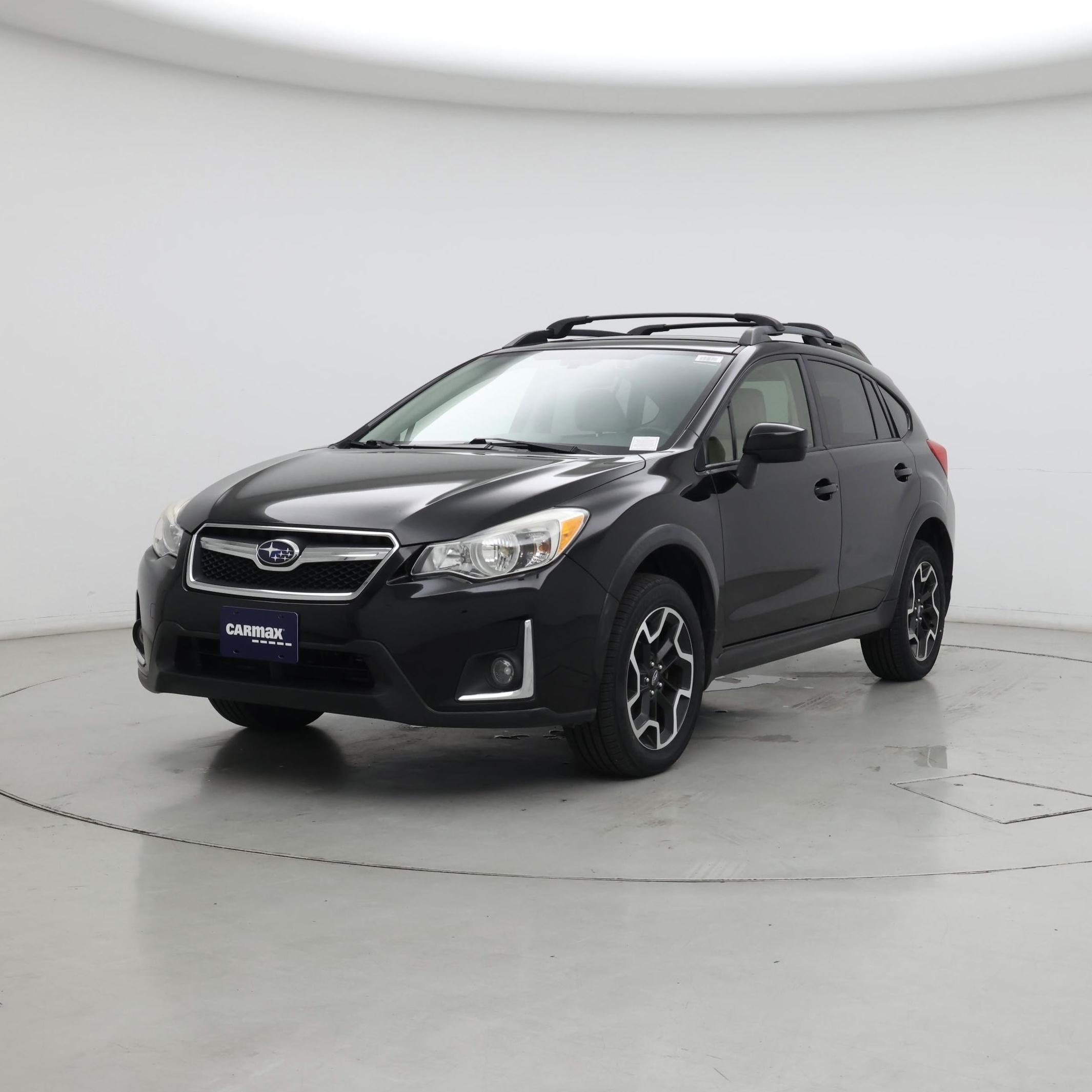 Thumbnail: 2017 Subaru Crosstrek - 4