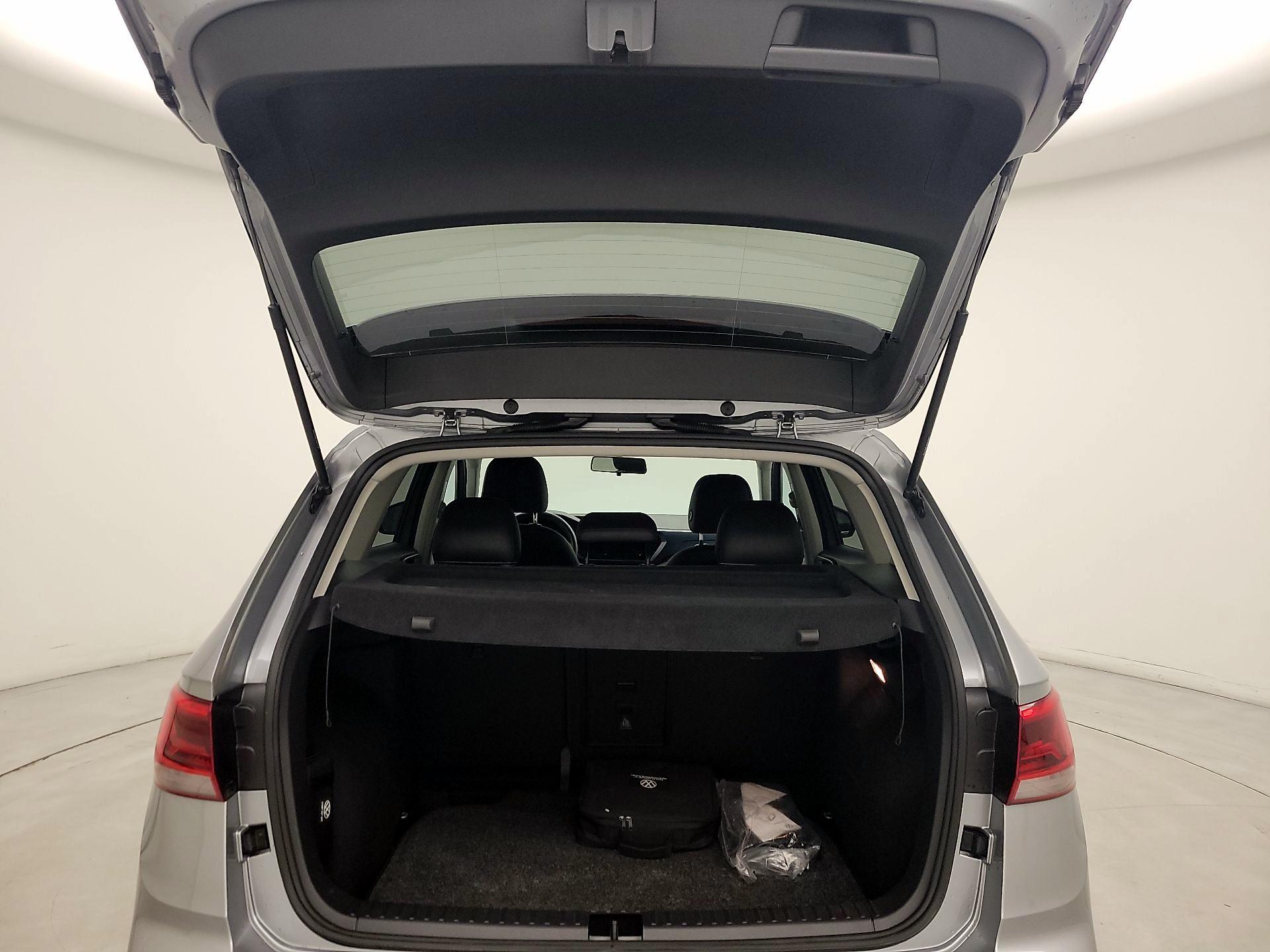 Thumbnail: 2022 Volkswagen Taos - 20